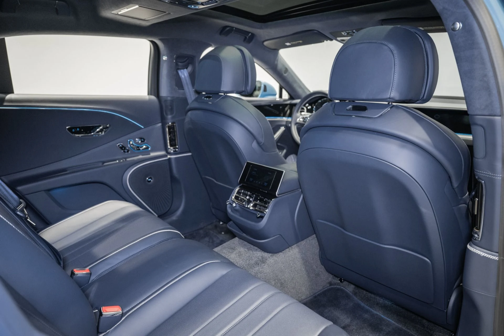 mph023_1657851546_Used_2024_Bentley_Flying_Spur_Edition_8_1777999219_4bbae0bcfb