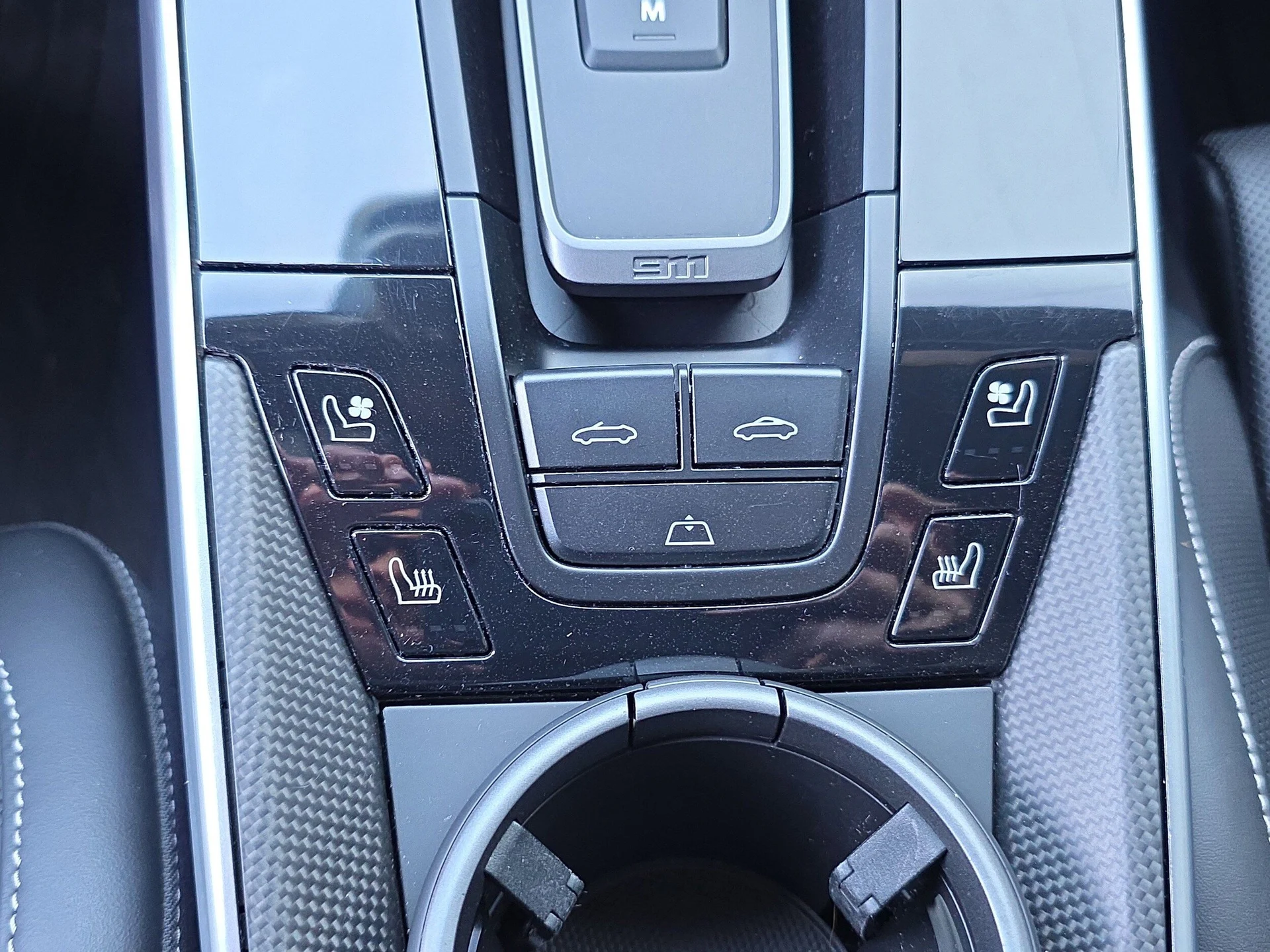 mph023_166015351_2e56b6303118863856b2bf942876ce53x_82ed378be8