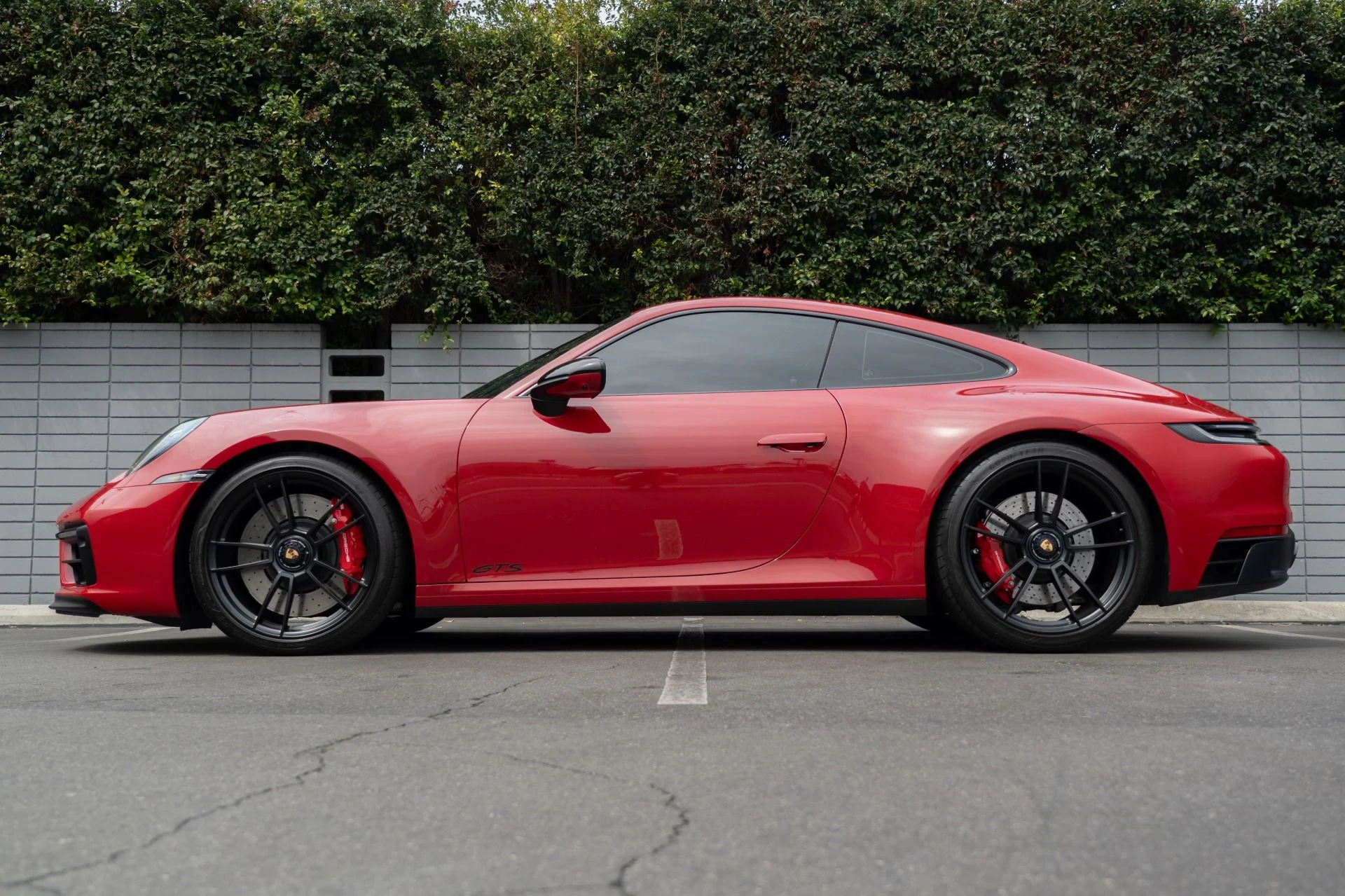 mph023_1676934639_Used_2024_Porsche_911_Carrera_GTS_1756425318_d03cc7776d