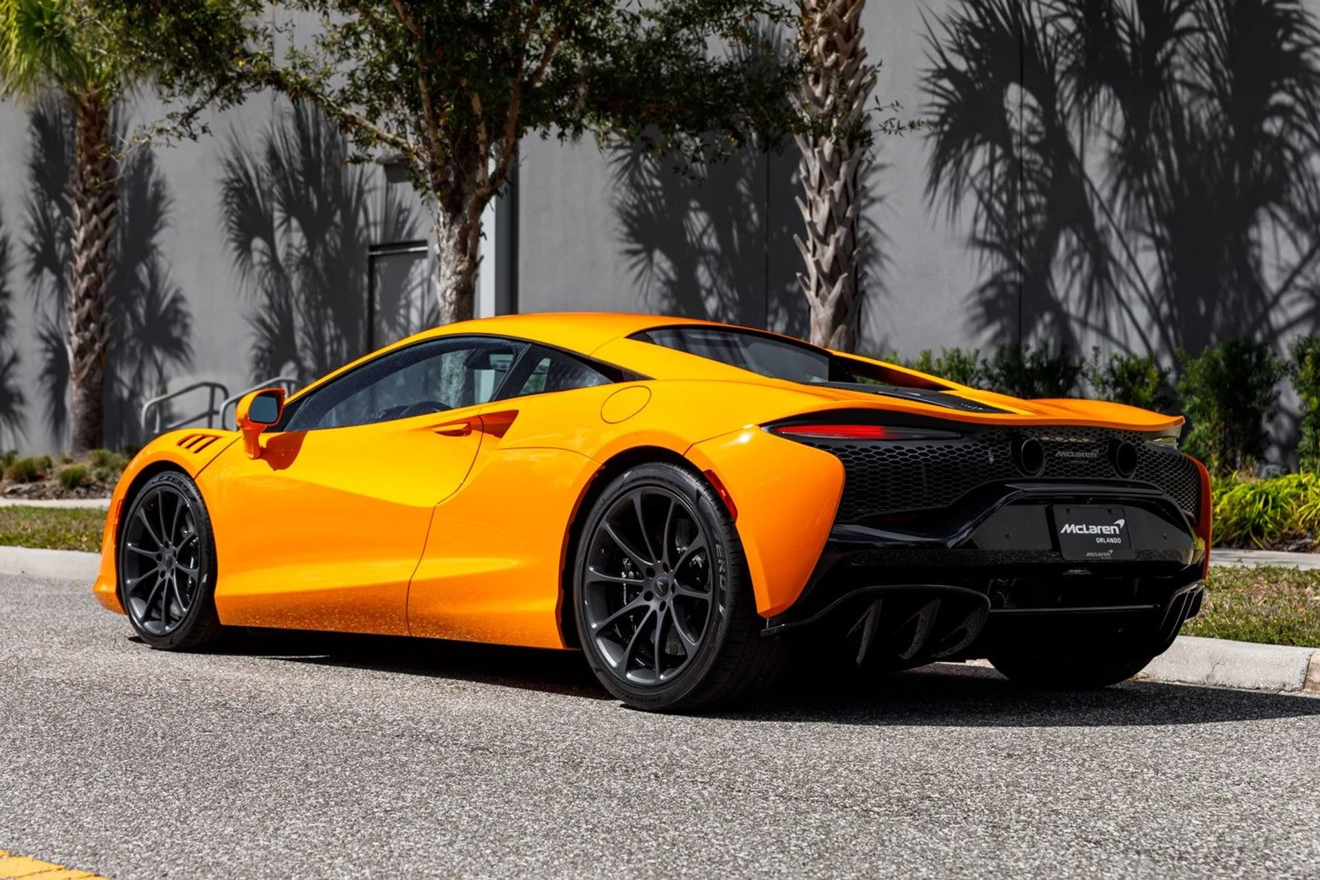 mph023_1678610415_656_p24_l_807e07983a