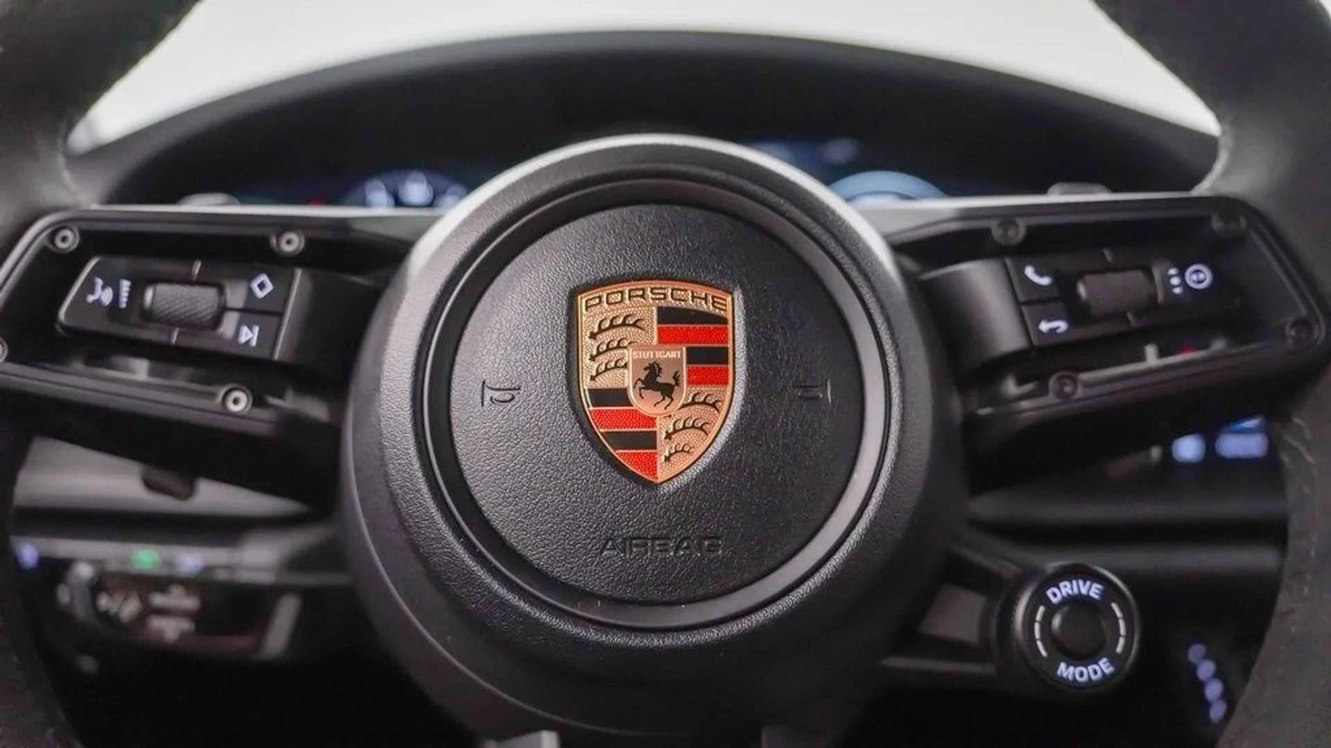 mph023_1690388897_aa5f3f29a9b2011357899bc4cc397edax_8d170707e0