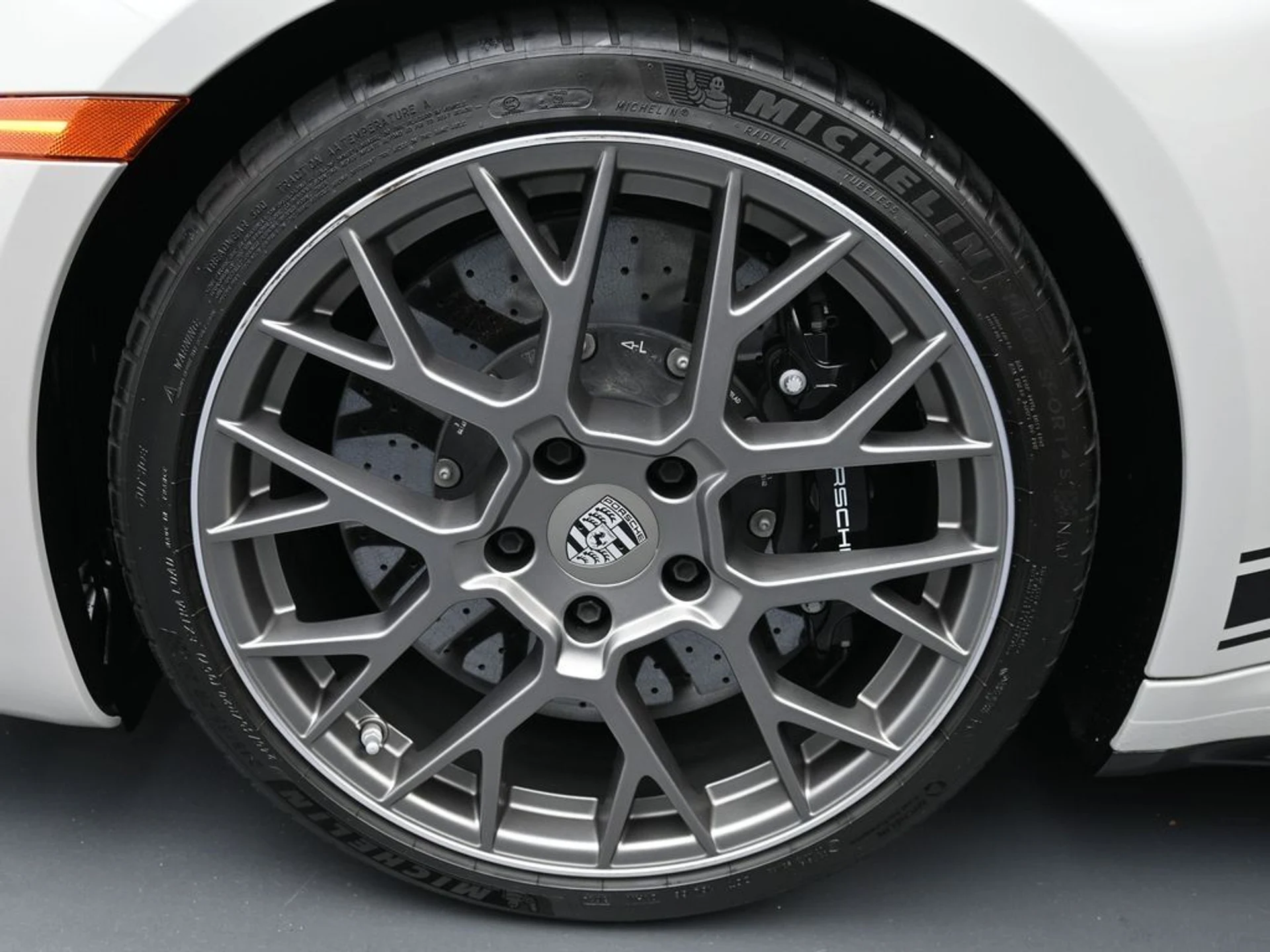 mph023_1706564885_f7324c106f4b17125566738044759804_90a833fe7d