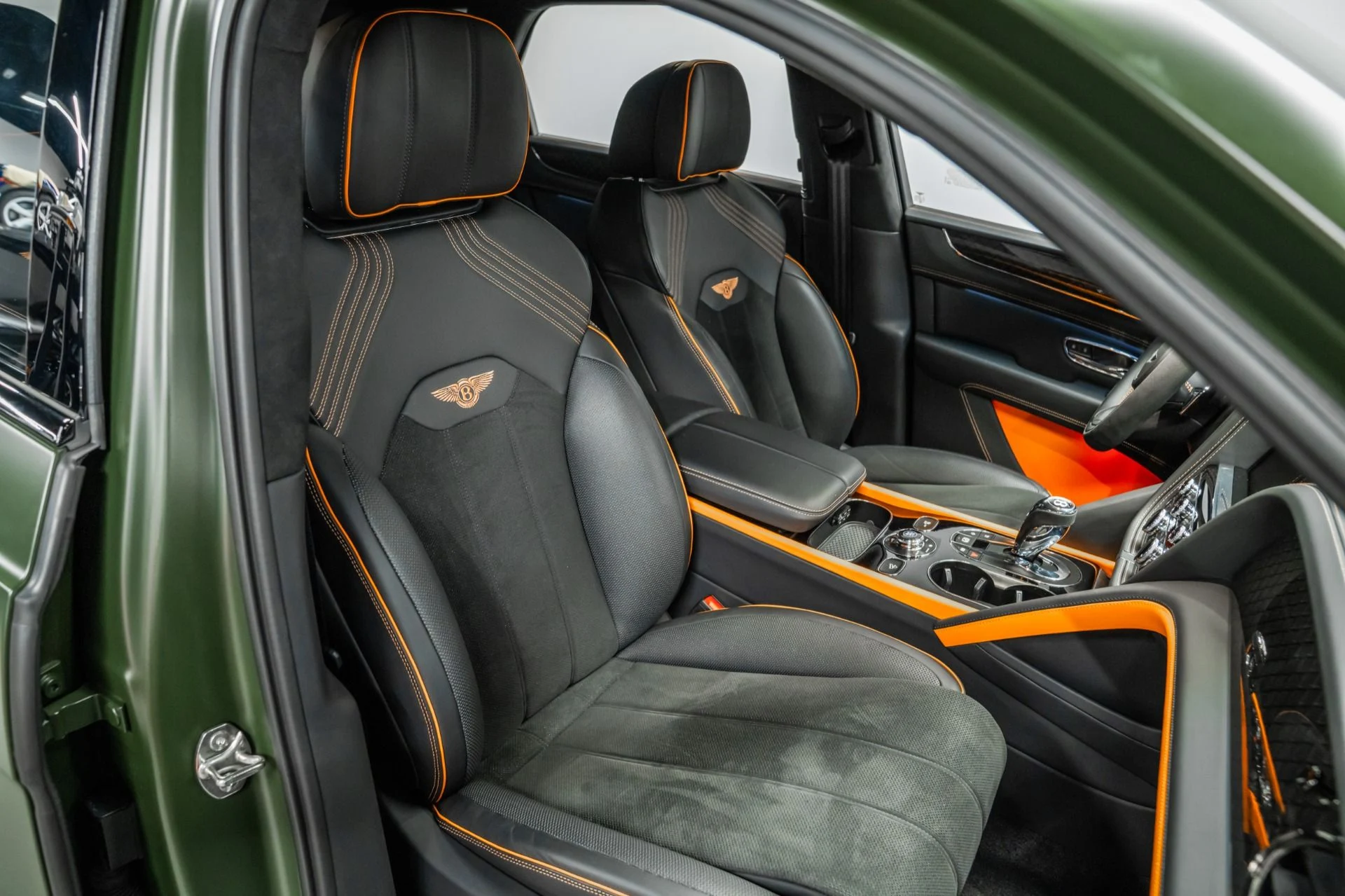 mph023_1707182593_Used_2025_Bentley_Bentayga_S_Black_Edition_Factory_Matte_Paint_Full_PPF_292_K_MSRP_1768506308_d593ed2e5b