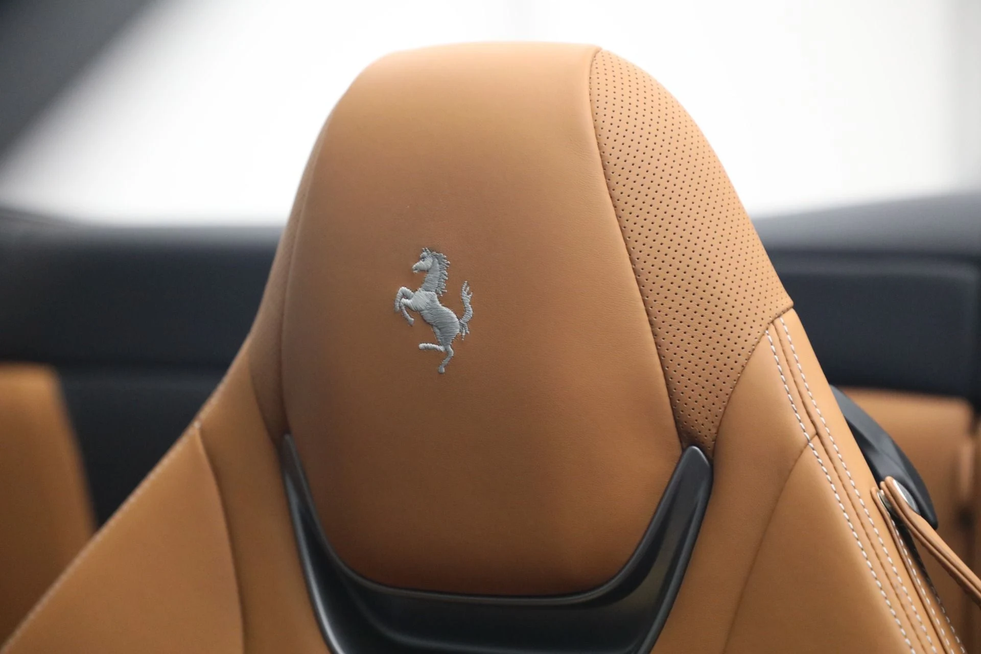 mph023_1707329186_Used_2019_Ferrari_Portofino_1791044080_83b972e197