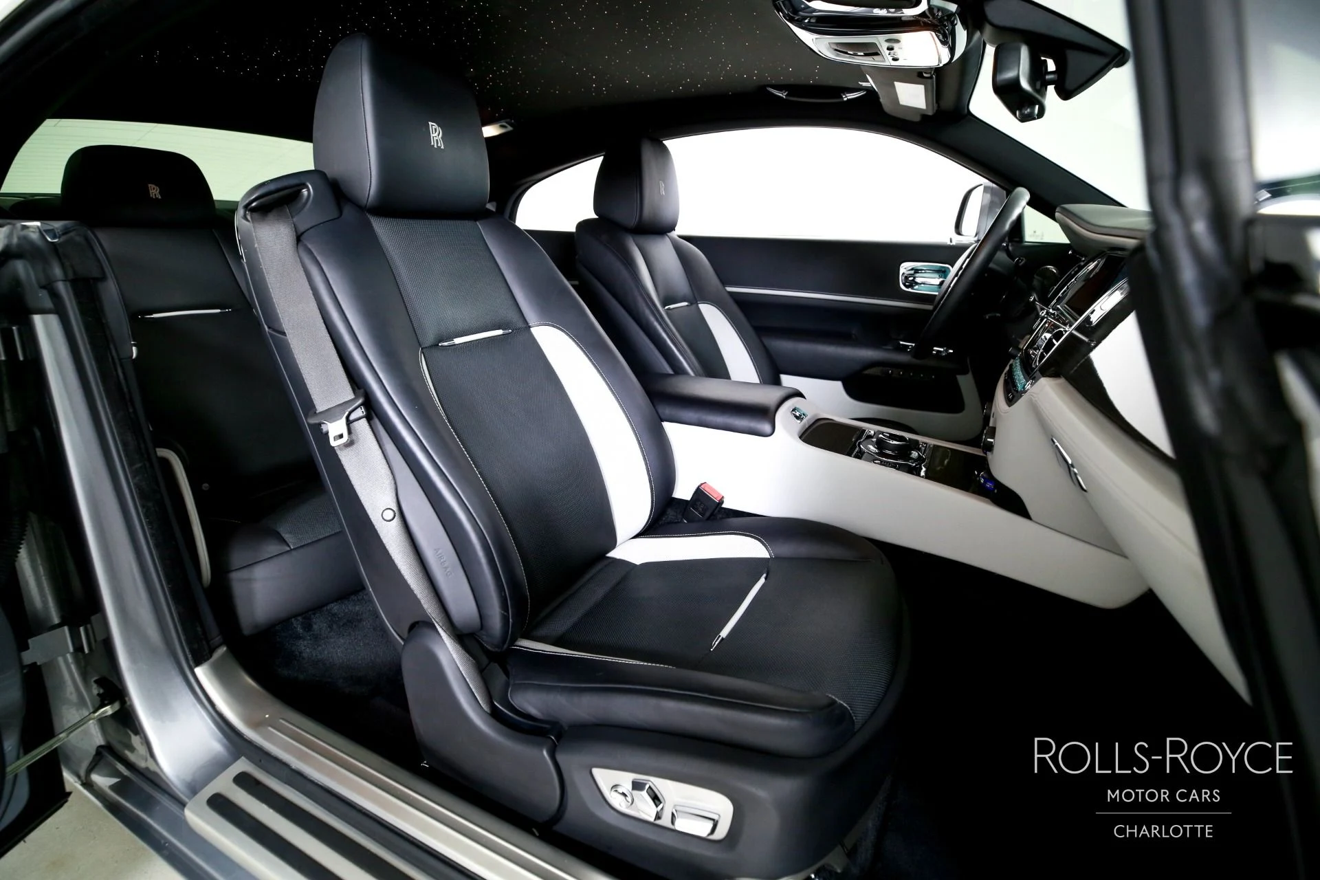 mph023_1714583566_Used_2020_Rolls_Royce_Wraith_Black_Badge_1772227795_f0dbcd90ab