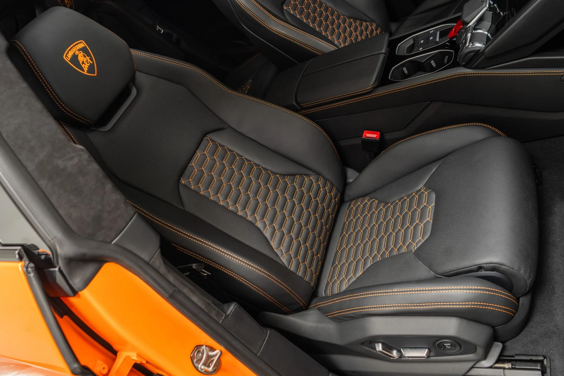 mph023_1718550906_Used_2021_Lamborghini_Urus_1744823389_edfa739b58