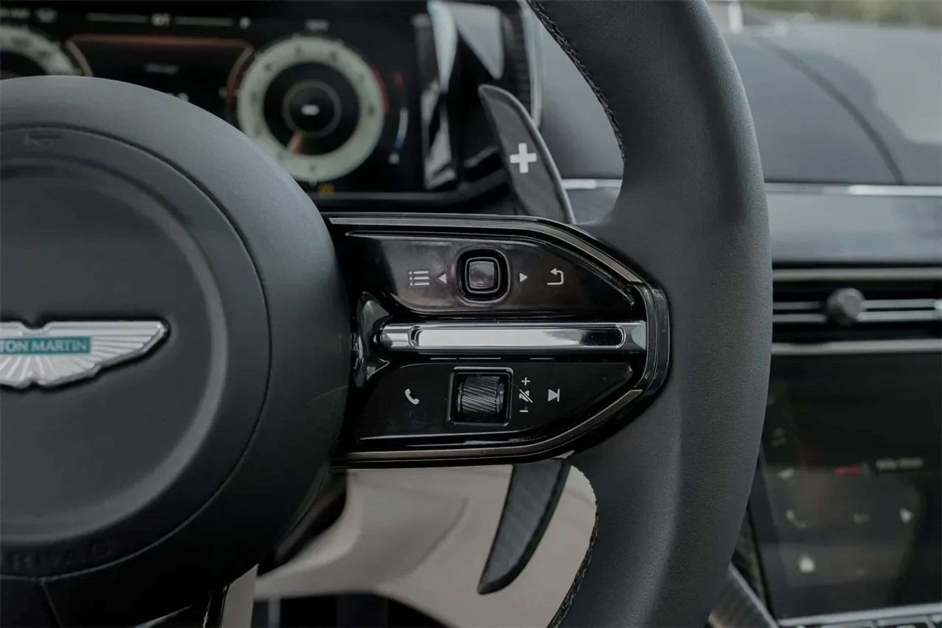 mph023_1728275380_fdd6974d8e0f46588dc28fd6e68b1955_259f48e804