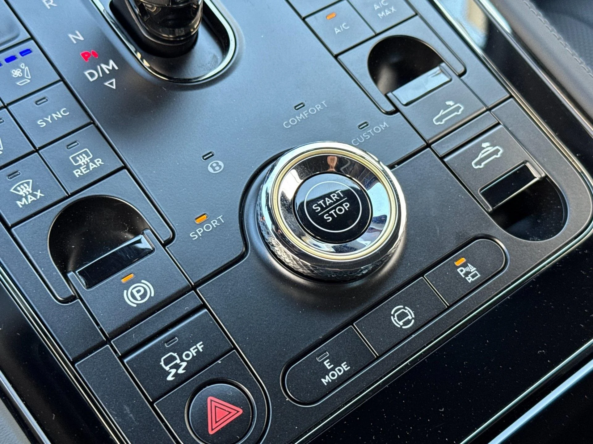 mph023_1734839168_New_2025_Bentley_Continental_GTC_1760603919_fc01261192