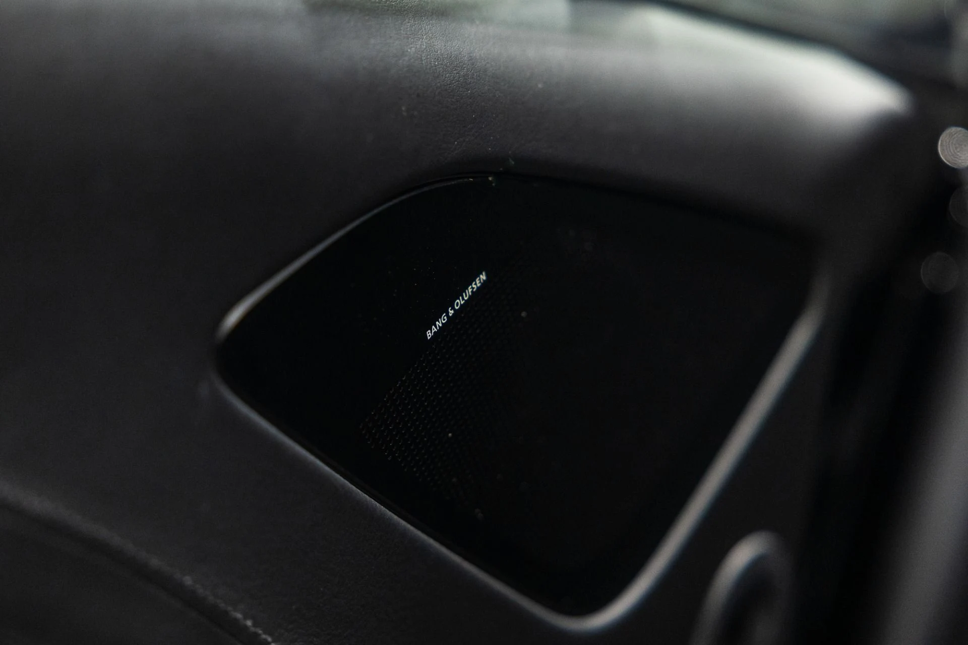 mph023_1741402321_Used_2019_Aston_Martin_Rapide_AMR_257000_MSRP_1764127123_1ccc0cffac