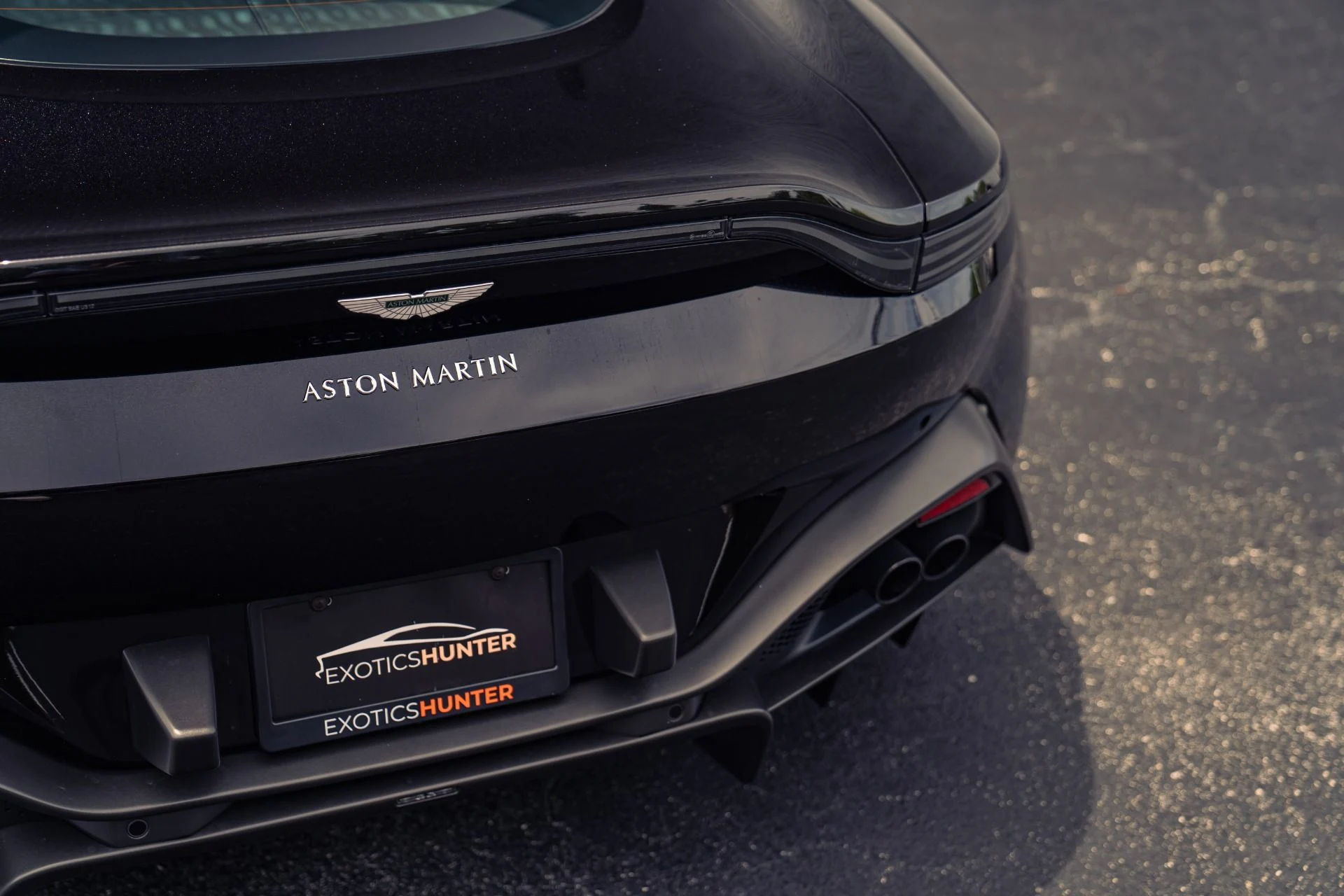 mph023_1747384618_Used_2020_Aston_Martin_Vantage_1786737751_a8c9412503