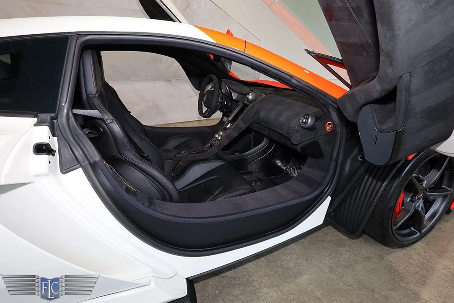 mph023_175565630_used_2016_mclaren_675lt_msocoupe_9689_22917250_24_1024_e41160c80d