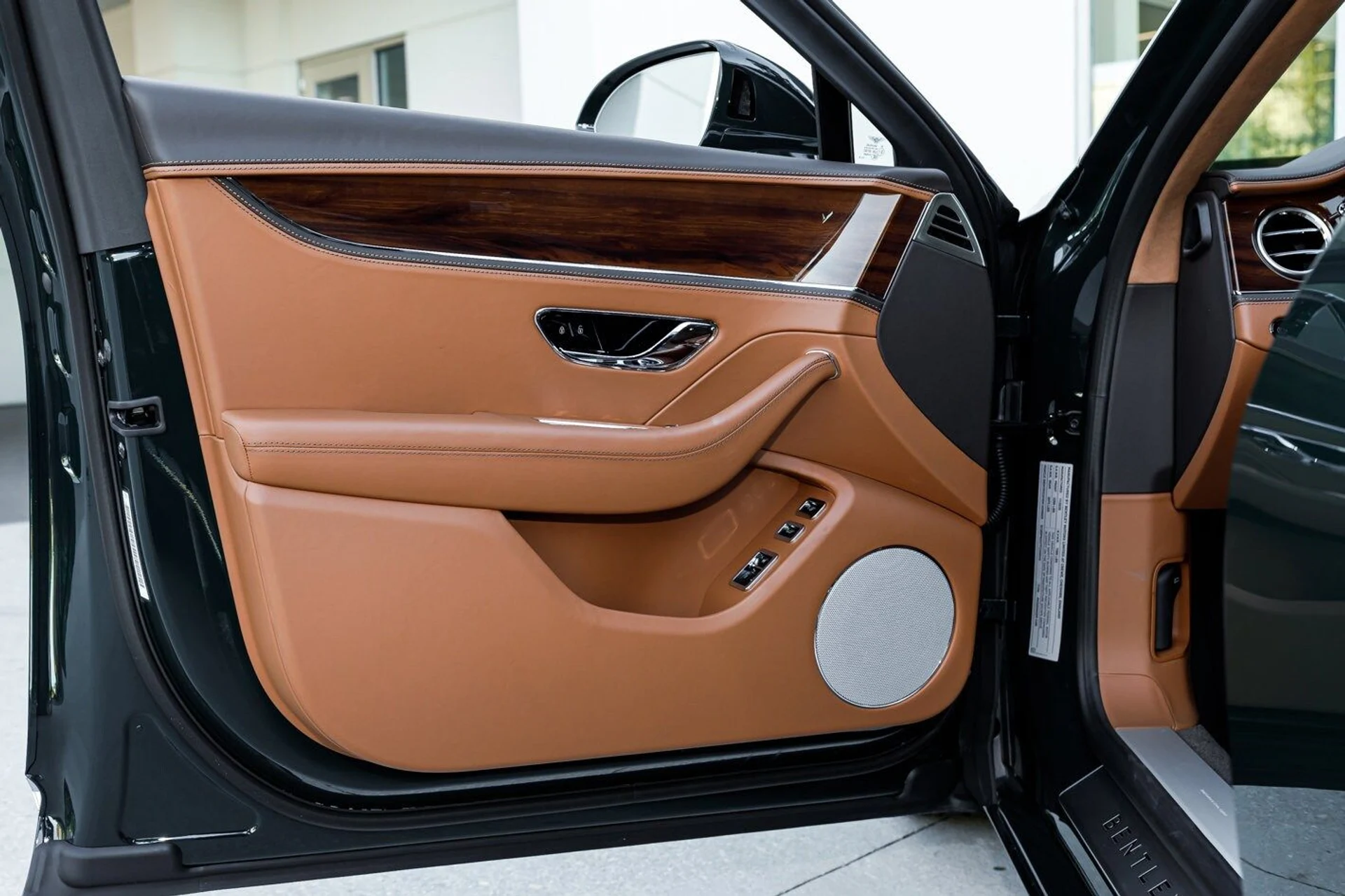 mph023_1756517724_7cb2b2b0bd44adb50fc7538a2d135d93x_90fe2cb15d