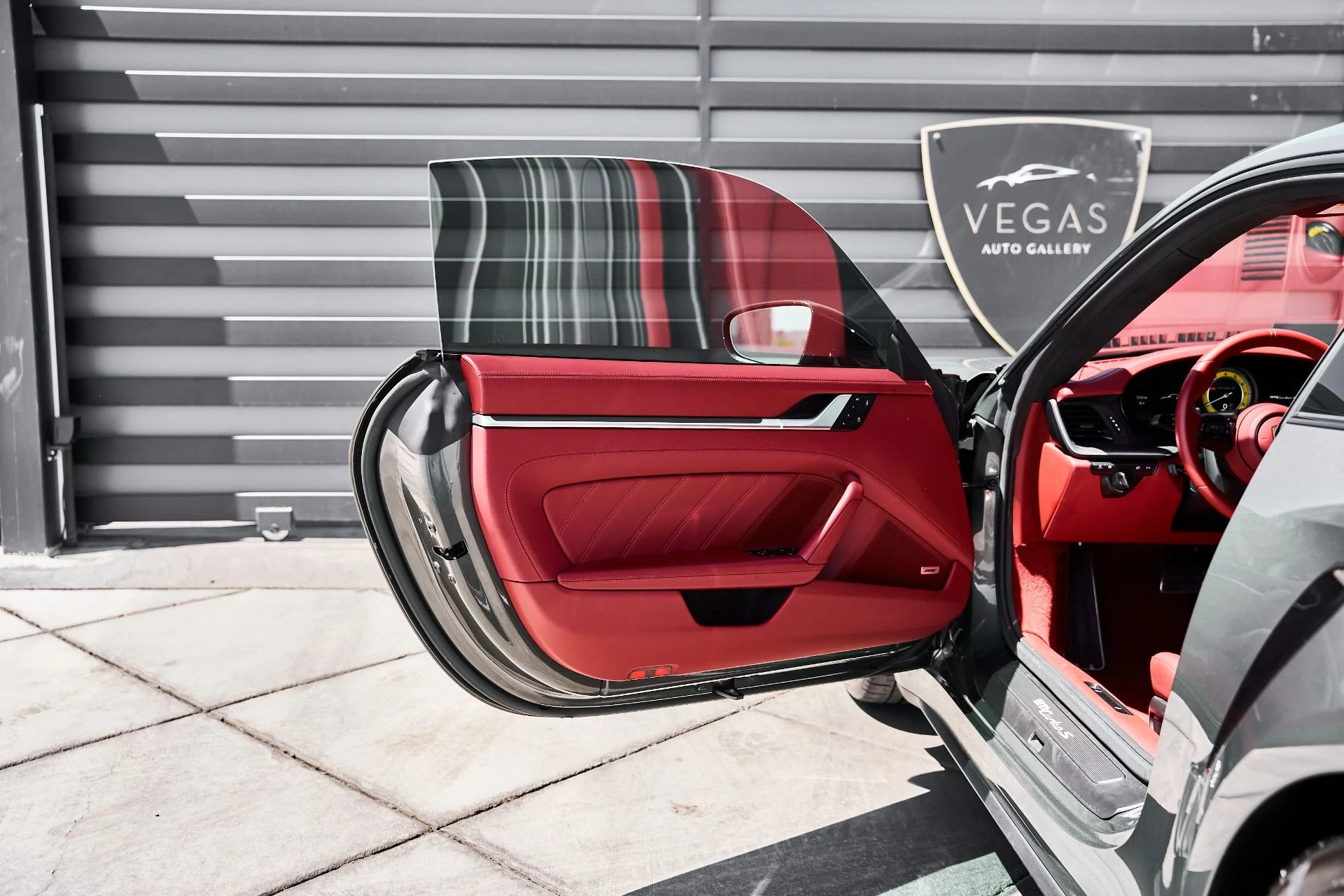 mph023_1757252339_Used_2023_Porsche_911_Turbo_S_1777011081_a7086ed477