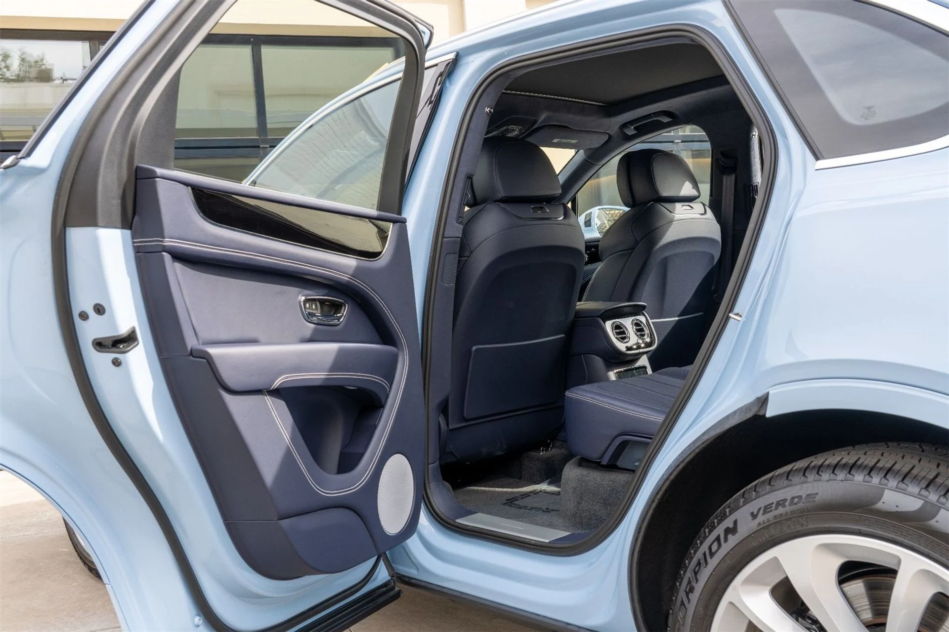 mph023_17750135_619048ceeb88191701204924b9e7f7e1_2f50130d3d