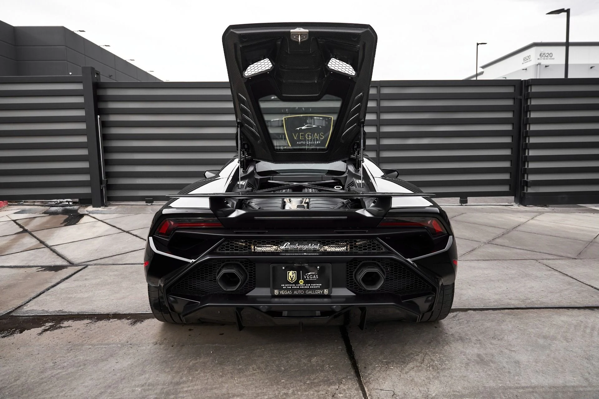 mph023_1781553865_Used_2023_Lamborghini_Huracan_Tecnica_Base_1766269021_6cef0b550b