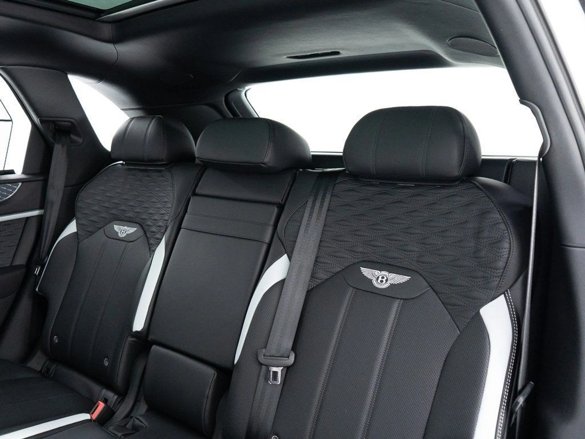 mph023_1783197434_83c09270c3bb3e22ea4568397ef95cb6_10b5844097