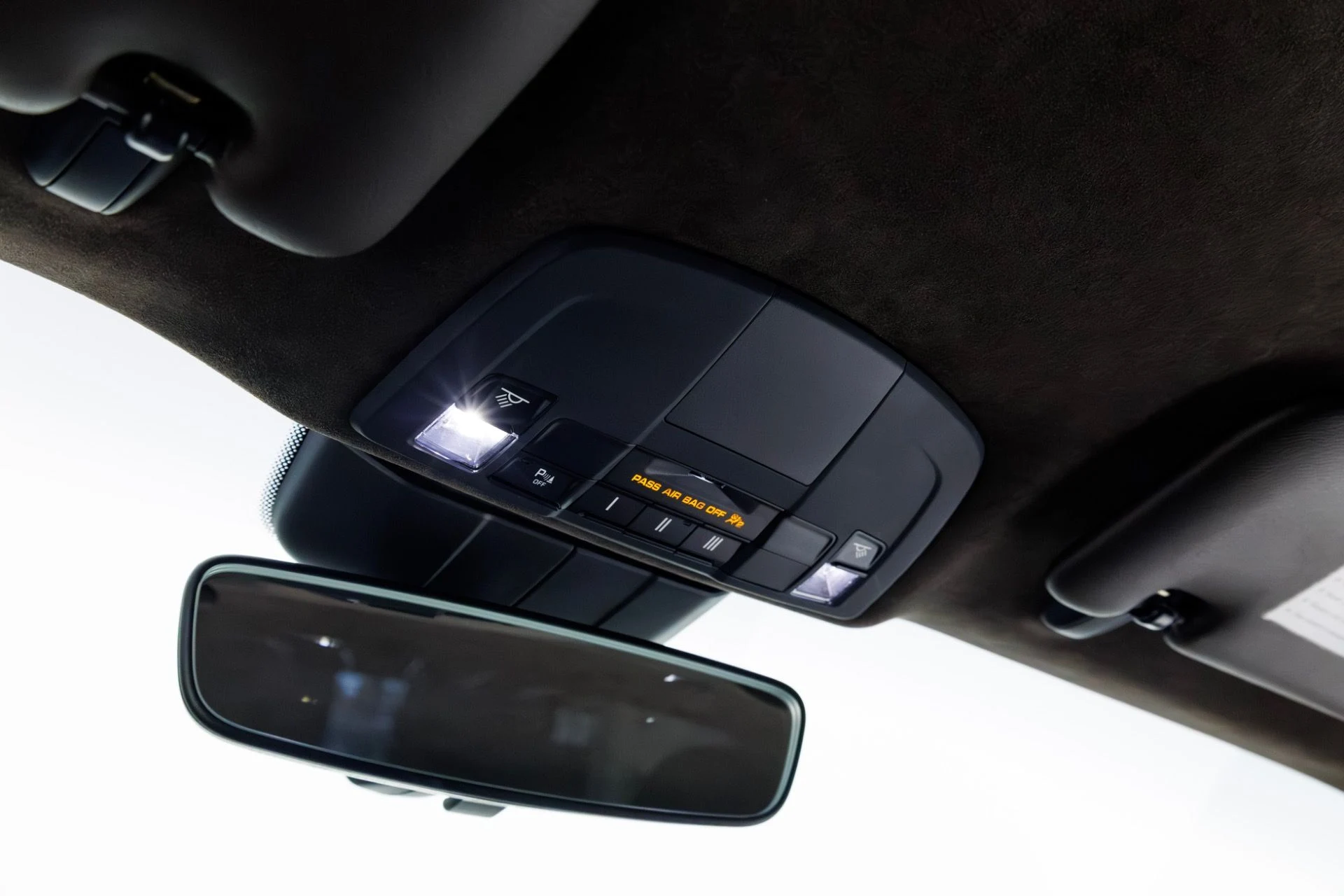 mph023_178397577_Used_2019_Porsche_911_Carrera_1767051374_5978f41ce5