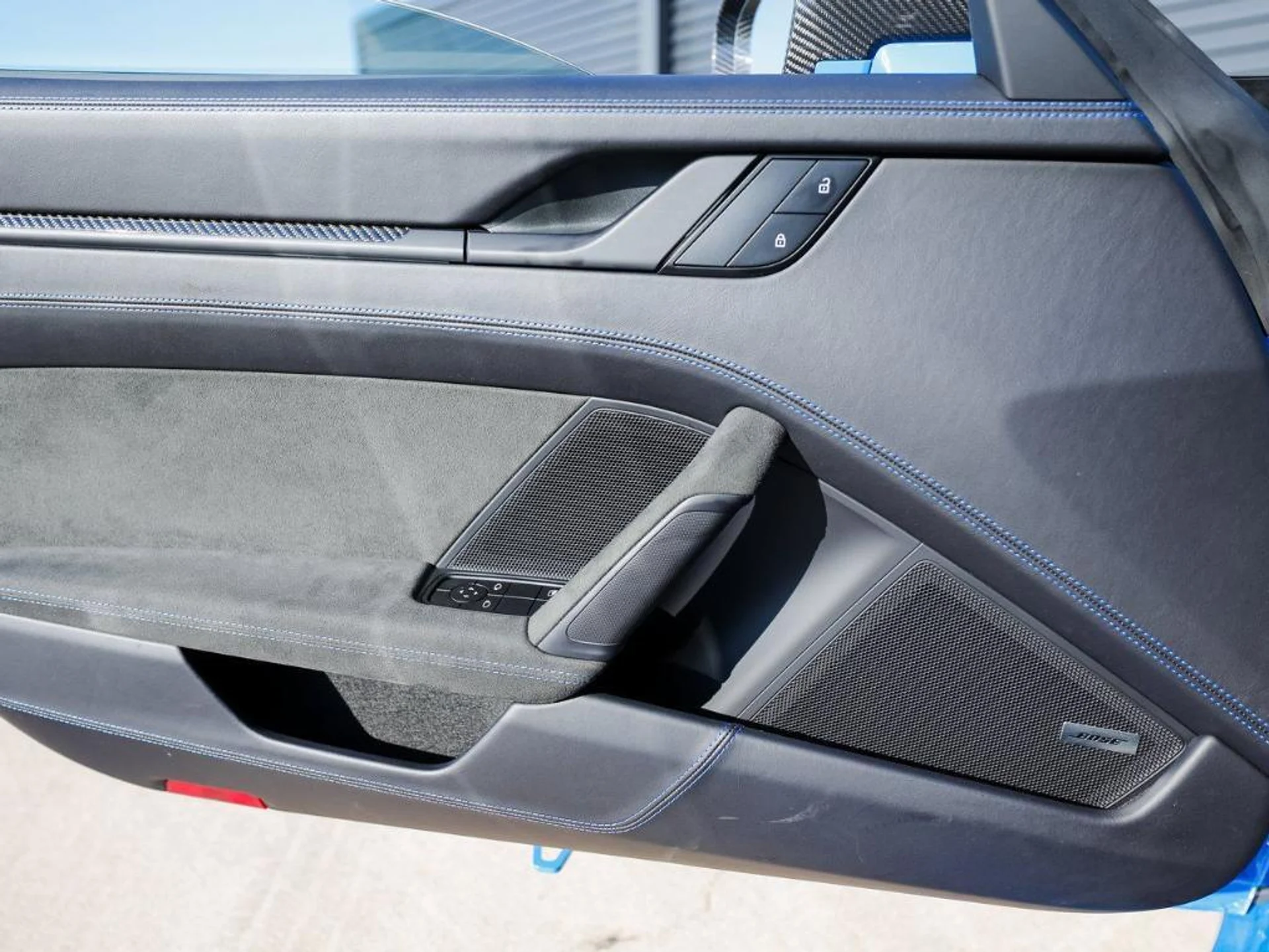 mph023_1787209598_DAXA_5eqx_Mk_A9l0j_Mj9i_Ub_b_VA_6_Y_03b18bf9c6