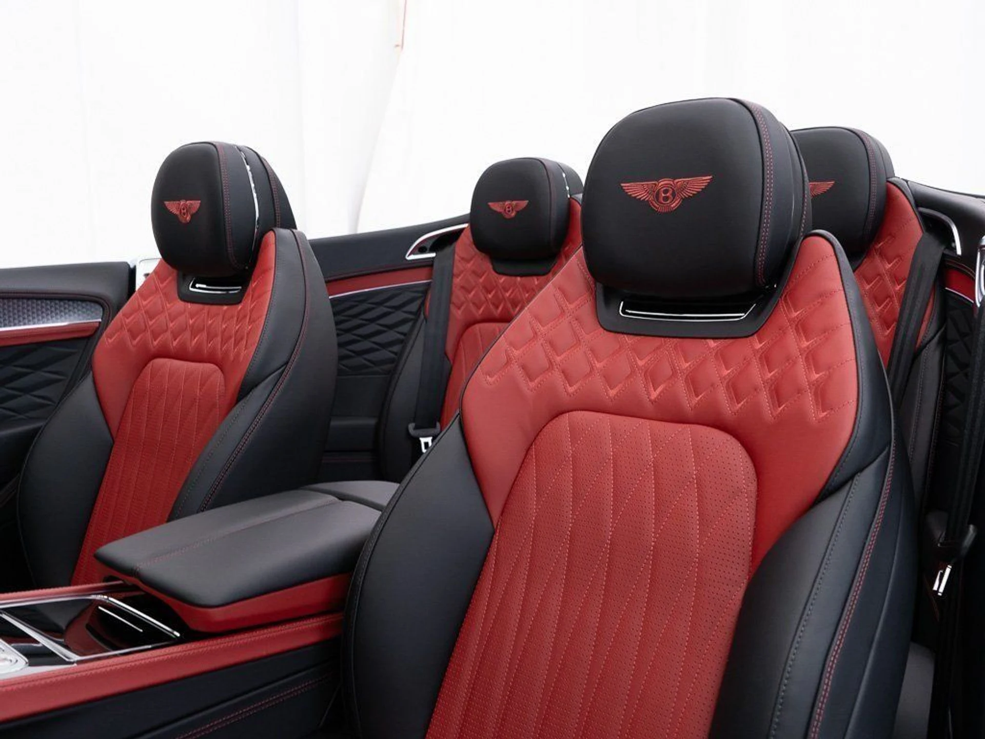 mph023_178883517_ee5208fb609dbcf3fd86c426706ddcc3_bee3730755