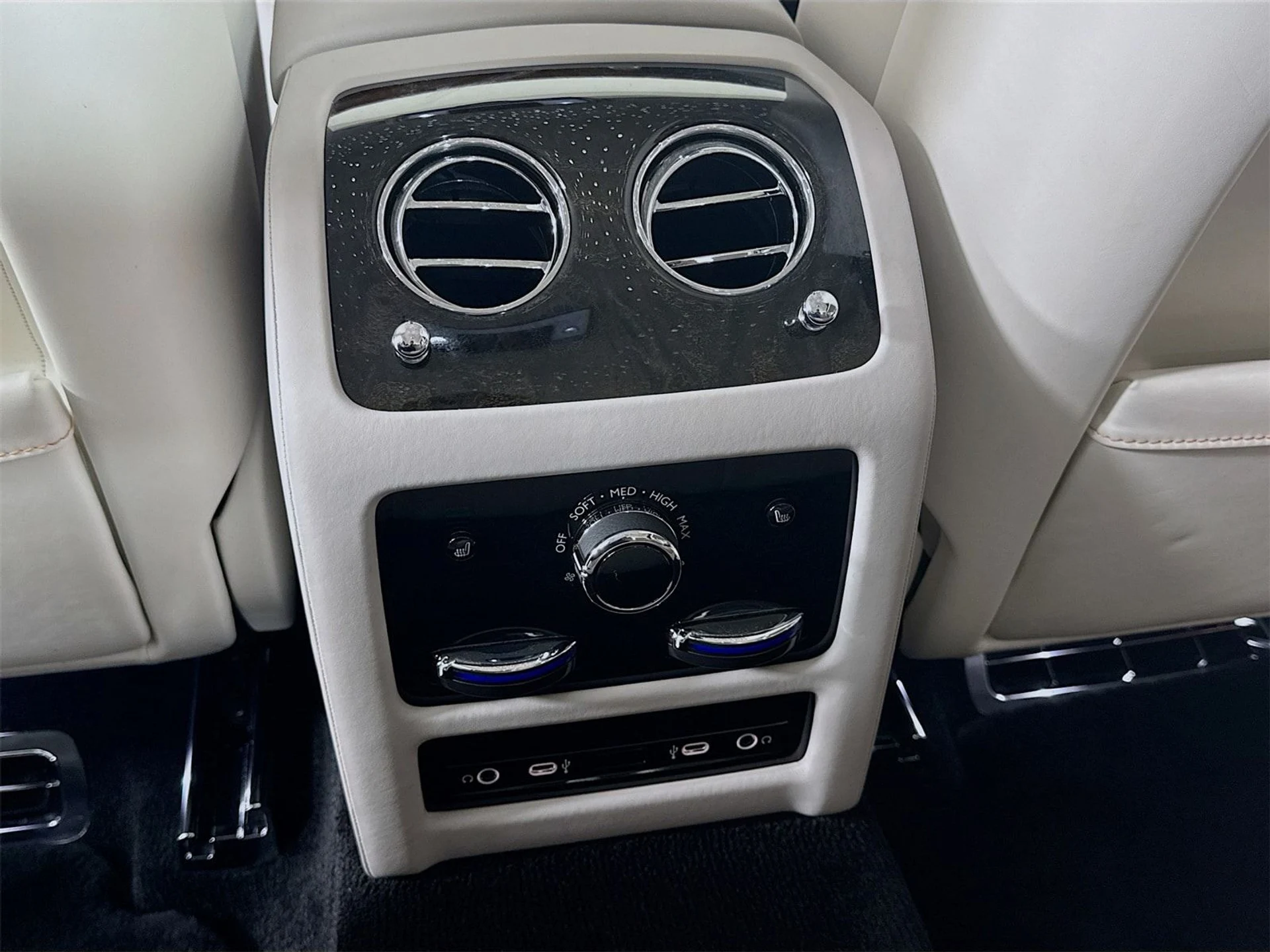 mph023_1792163720_2e48ca8a2961d0b950027038230ae6f7x_a970f94a8e