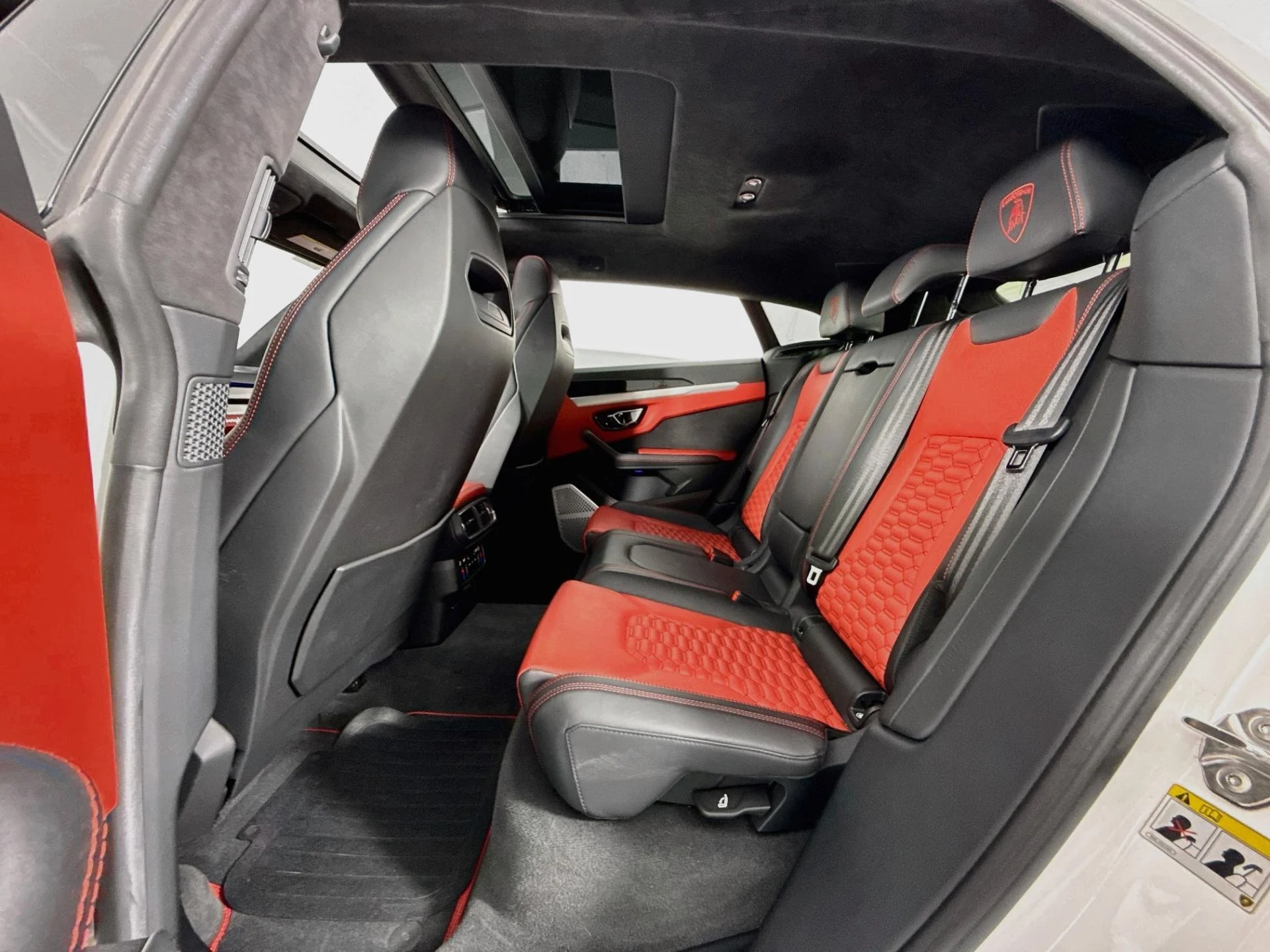mph023_1794801947_Used_2020_Lamborghini_Urus_1788550610_1e8c265a51