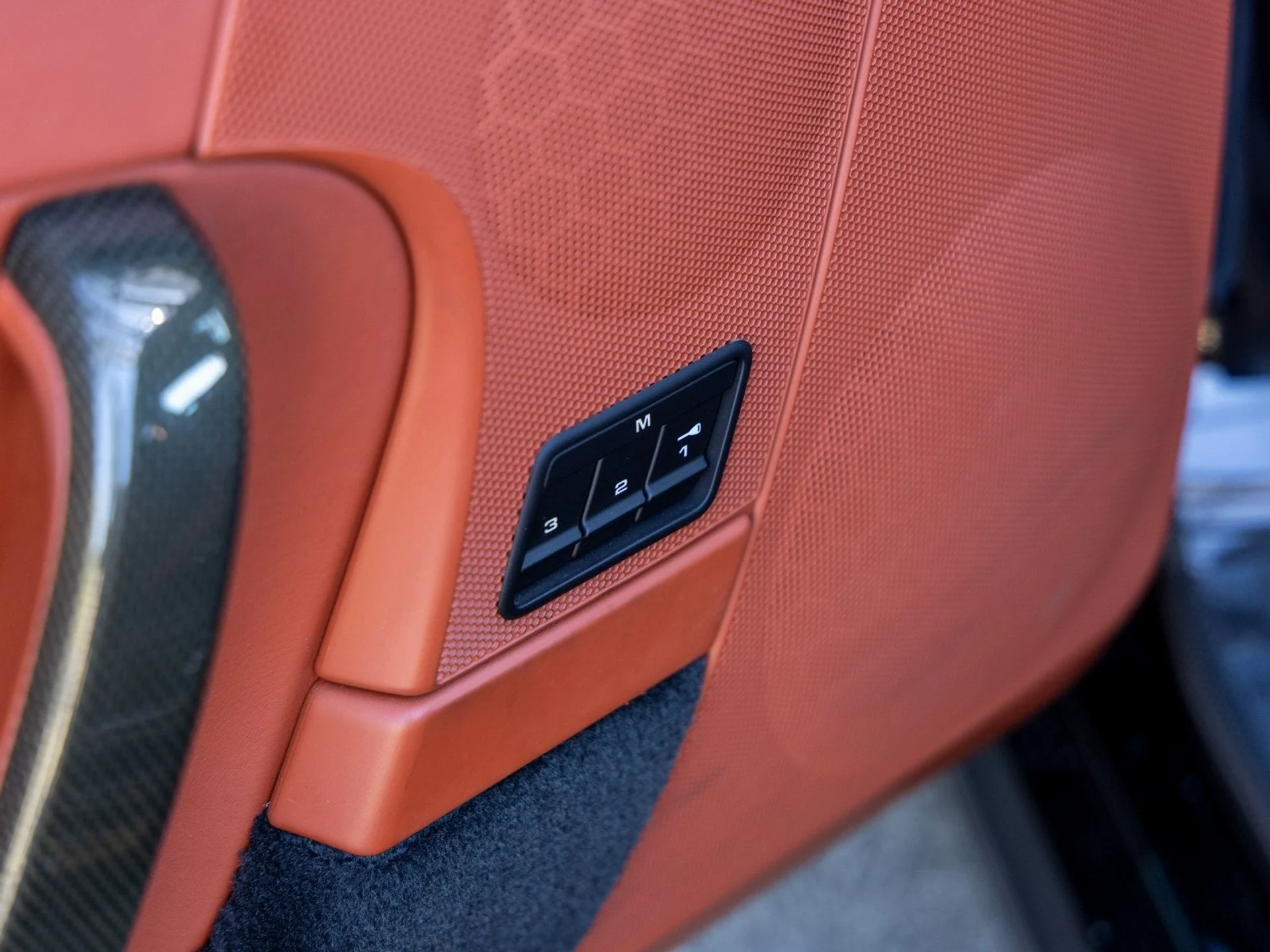 mph023_180819052_24_a0afd7ce59