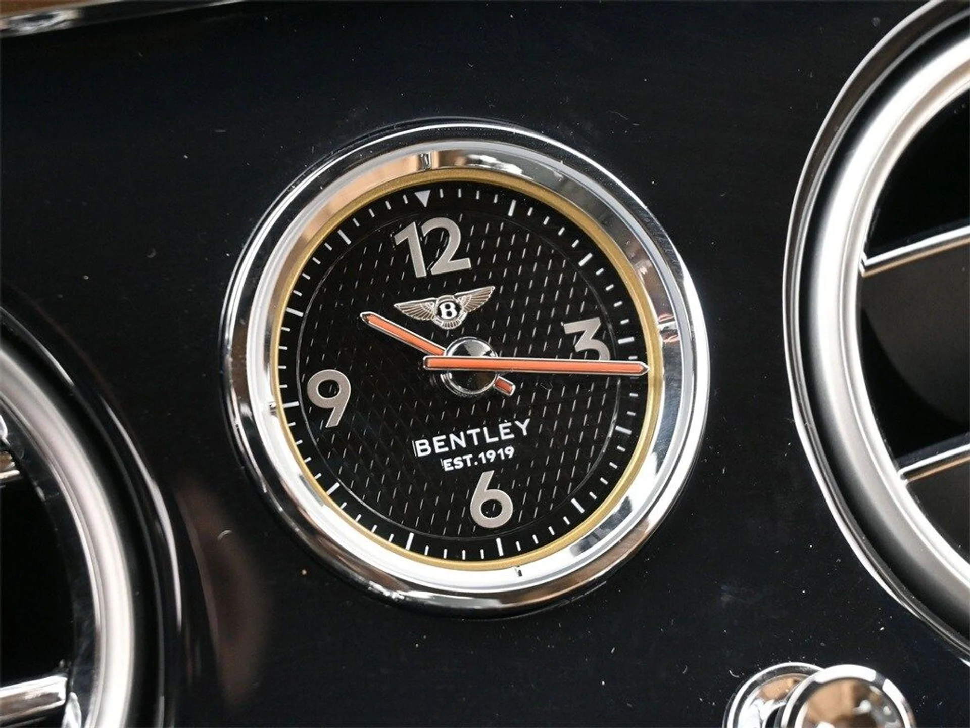 mph023_18097164_1faa8693cfc70cfcd3c4b1daa745478fx_e0233c38c6