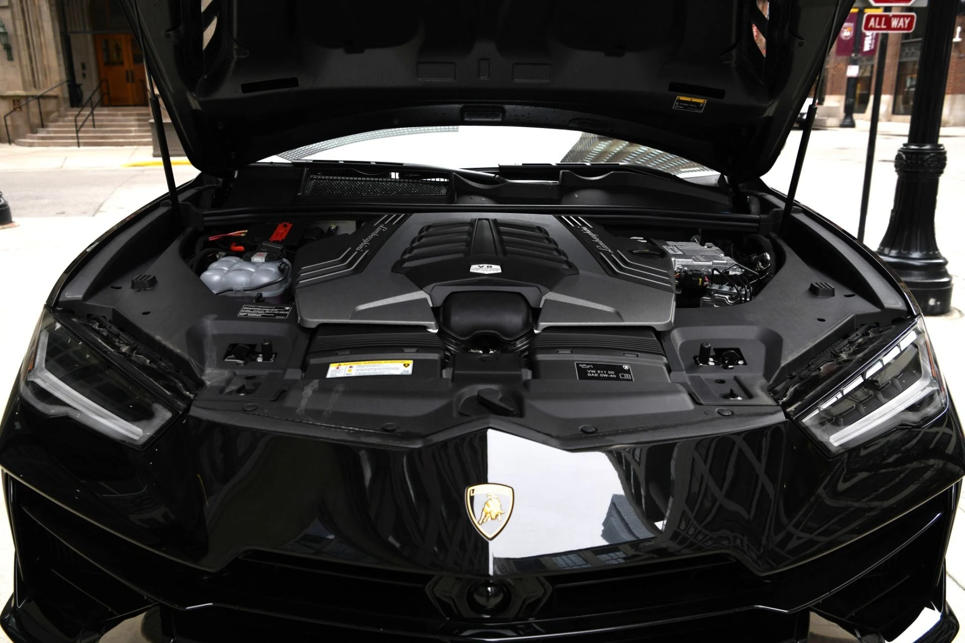 mph023_1813708973_Used_2024_Lamborghini_Urus_S_1753296276_1b23907f82