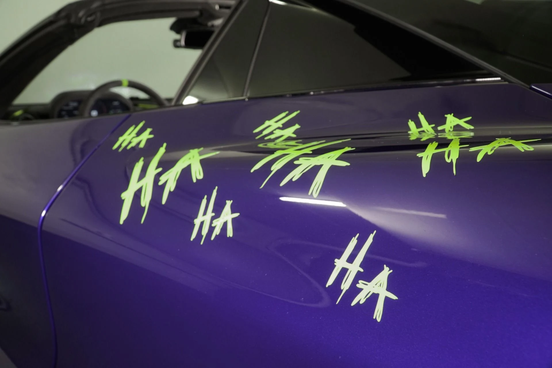 mph023_1815940955_Used_2022_Mc_Laren_765_LT_1764005423_fcb9c3ae4e