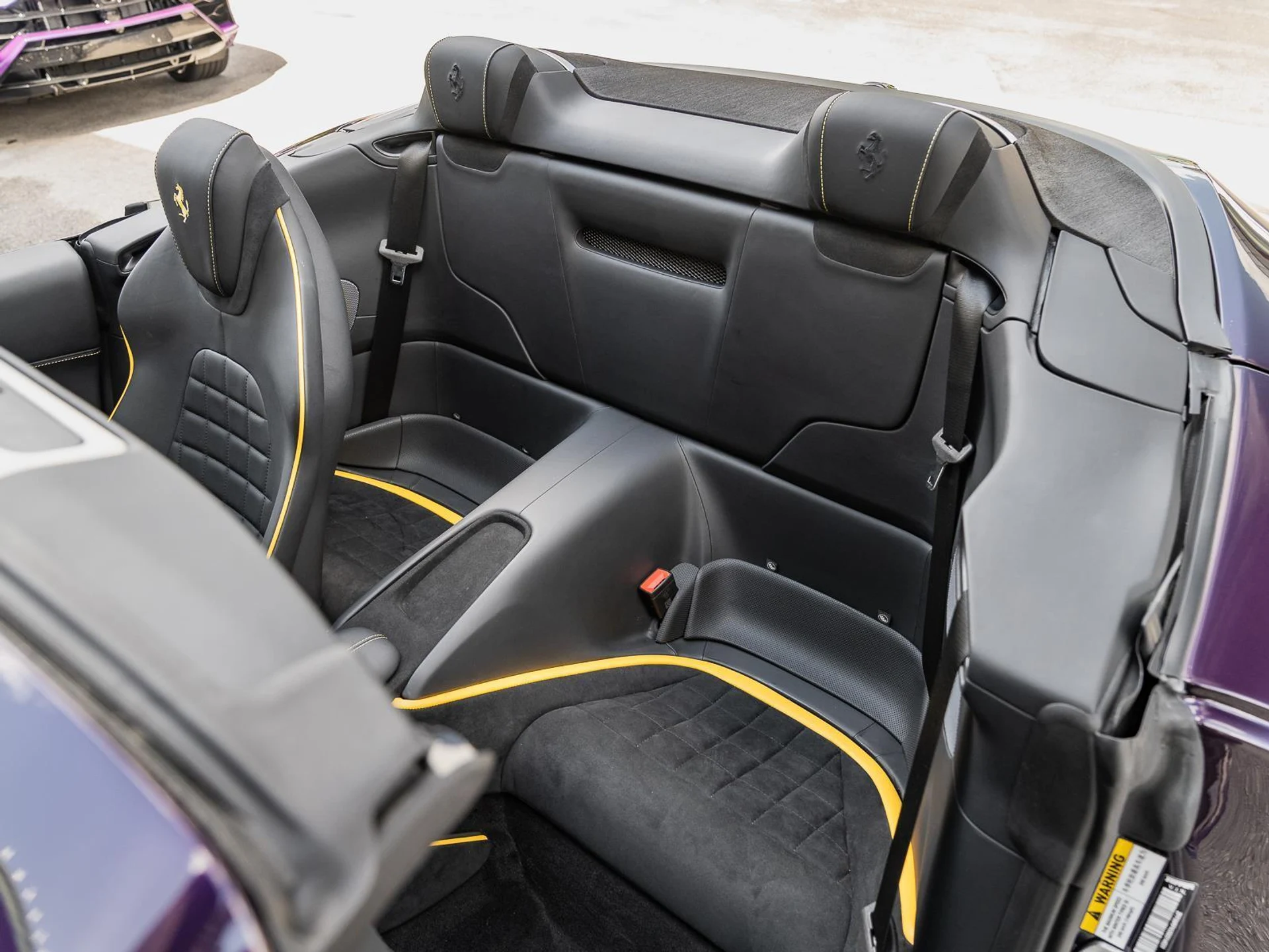 mph023_1822231613_Used_2025_Ferrari_Roma_Spider_Convertible_1772576625_a780958987