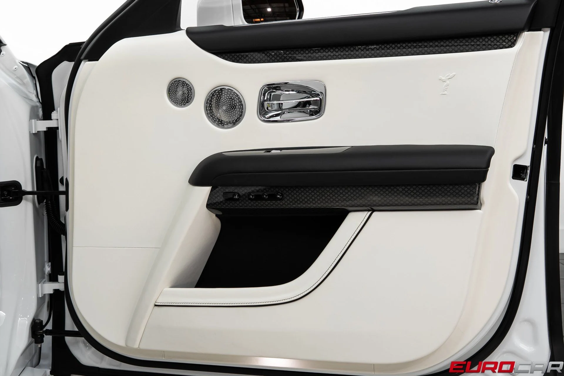 mph023_1822934034_7a9cc5b5_a3c3_4d82_8cf3_7a3960eb7056_90056d613e