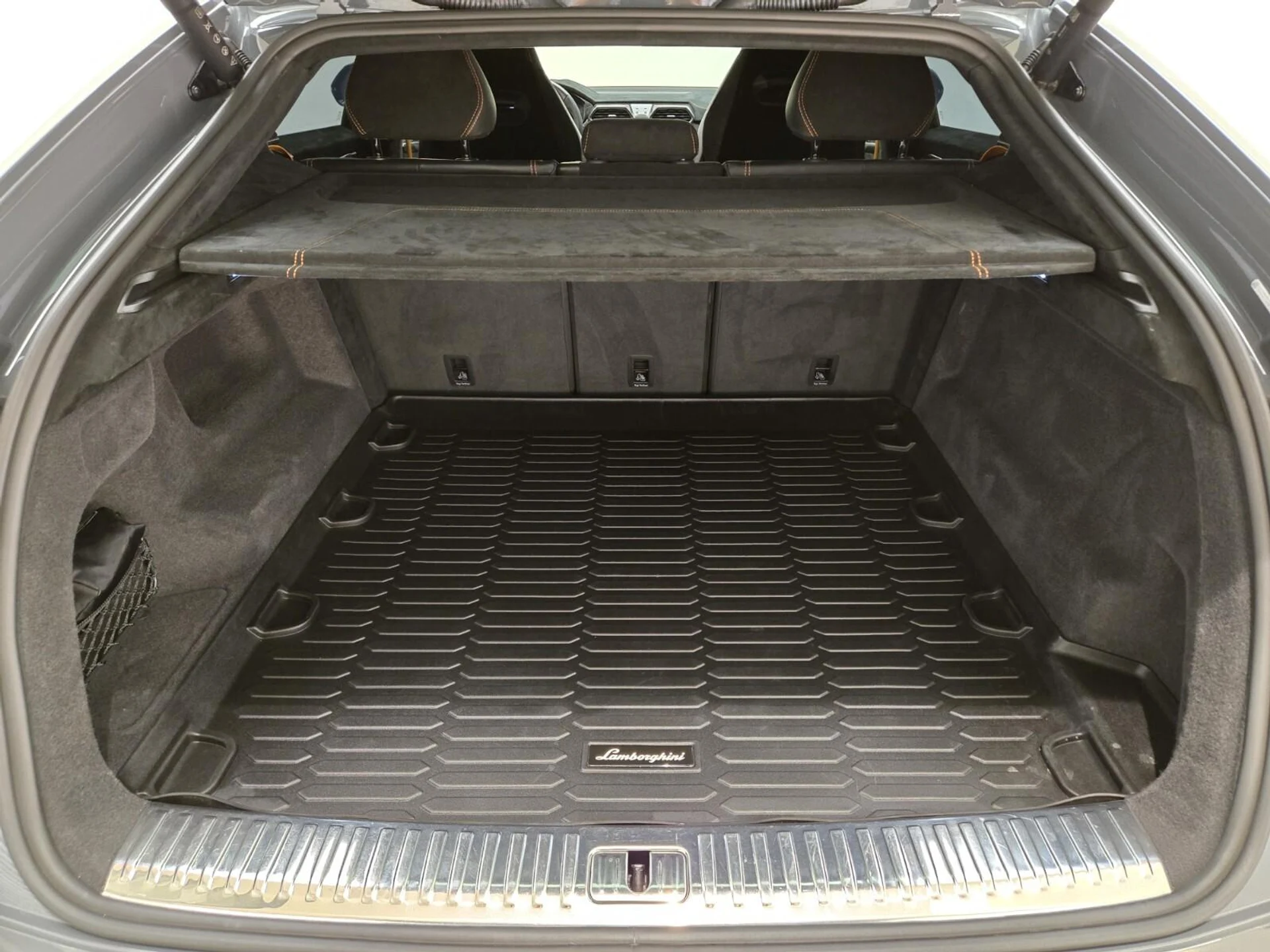 mph023_1823734733_Used_2023_Lamborghini_Urus_Performante_1777095816_c72d06bc30