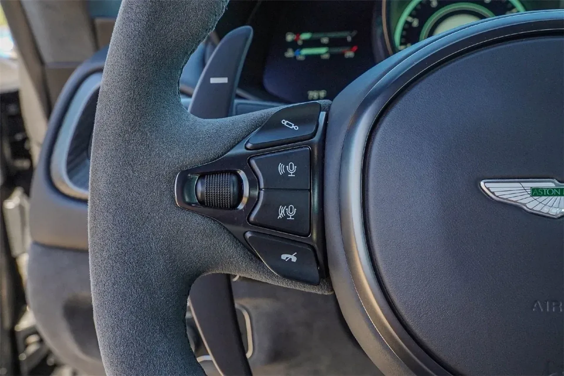 mph023_1824295222_e1d85f0679e74e07817aa379160a247b_253a356691