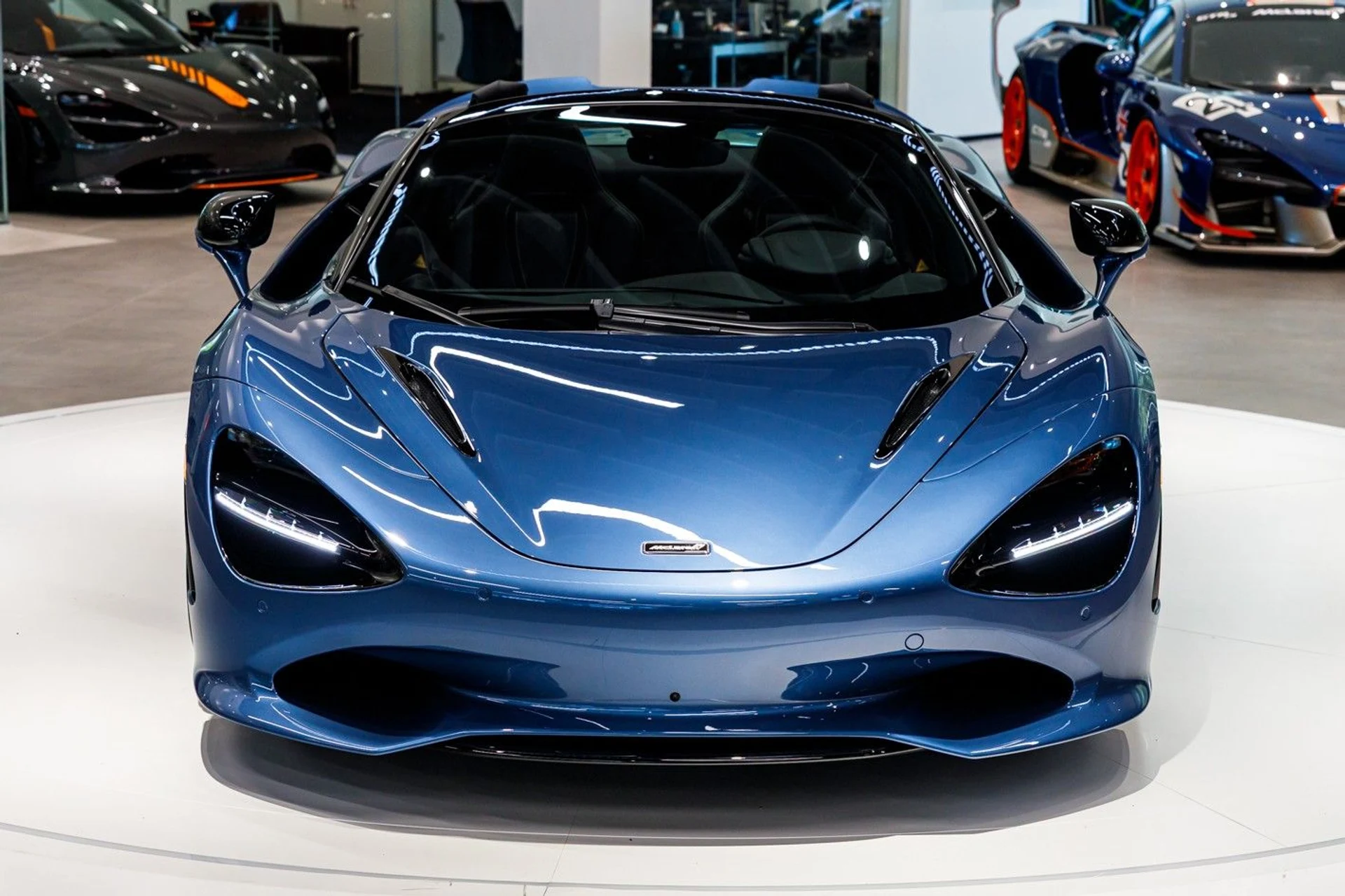 mph023_1836880539_650_p24_l_c8f44cb218