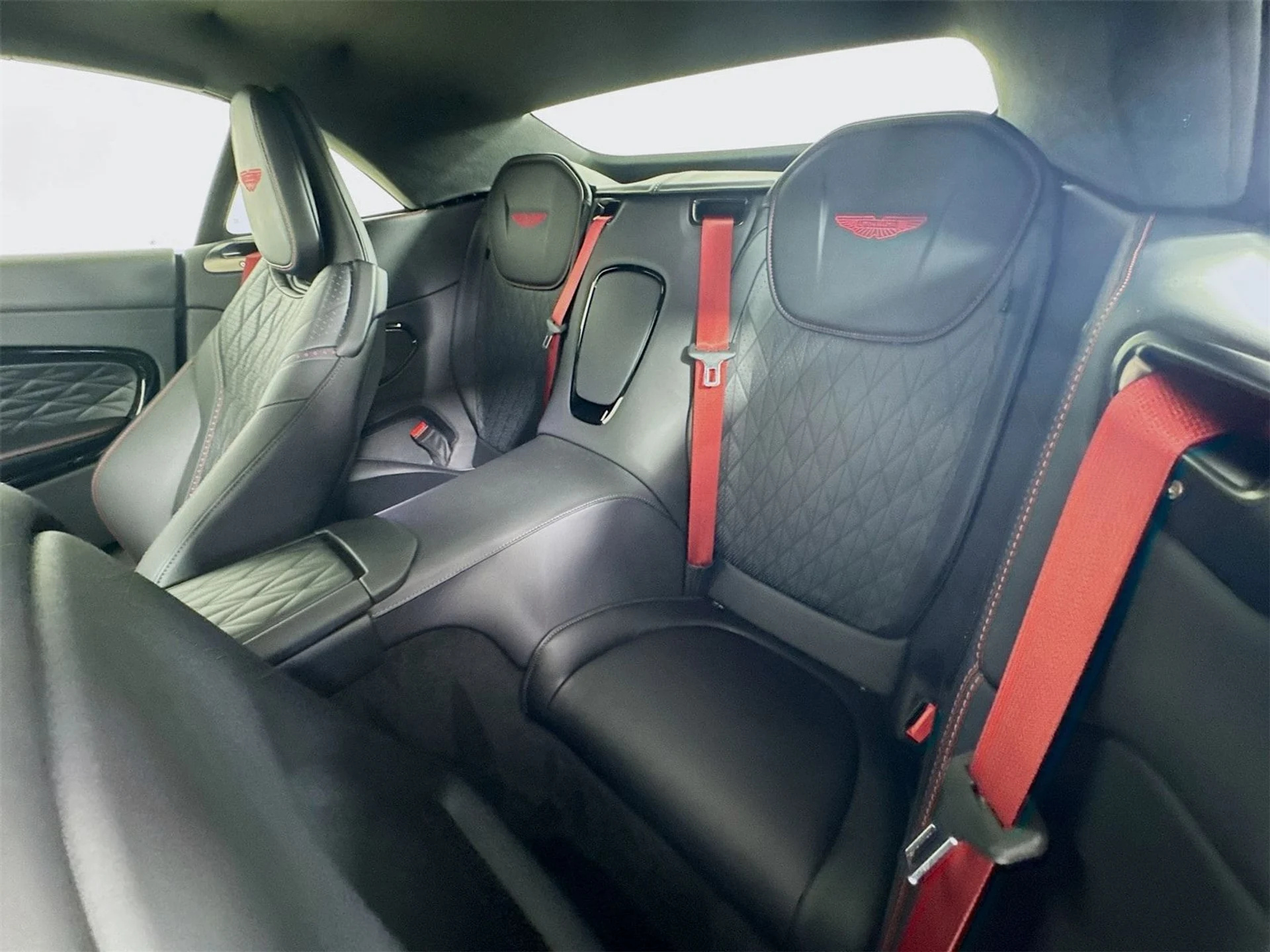 mph023_184920160_22499a190f6c3137d9586ab922f26504x_da28af9533