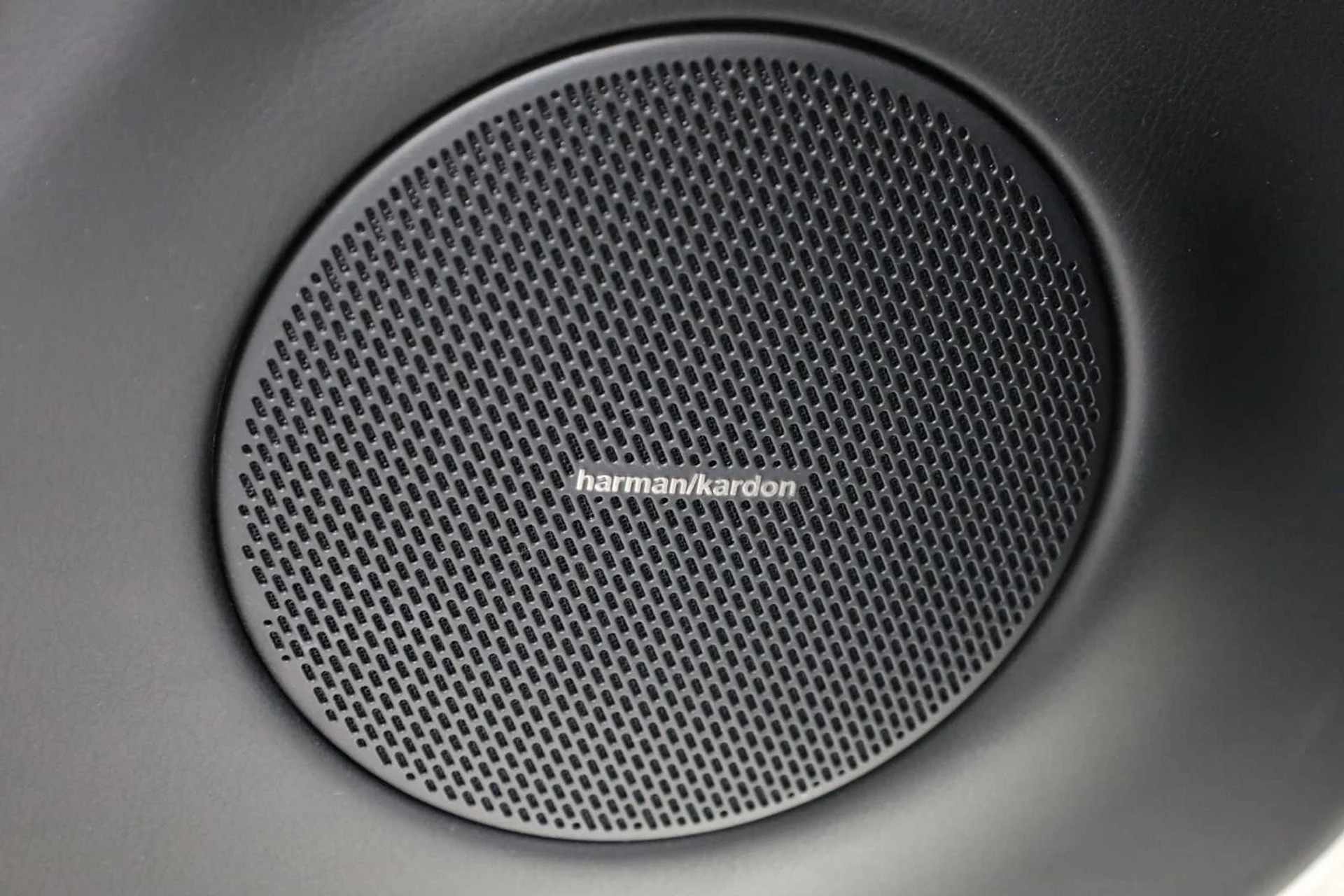 mph023_1851128359_daf216b046255e31530de6585ed076a4_53d5c31f30