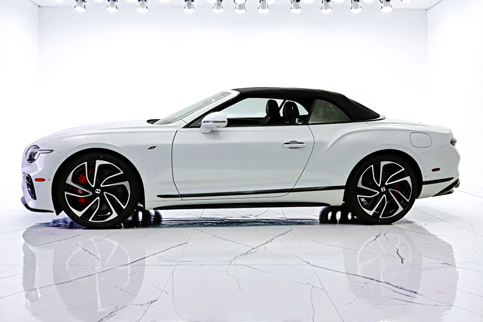 mph023_1851287196_New_2026_Bentley_Continental_GTC_S_1d3d906d95