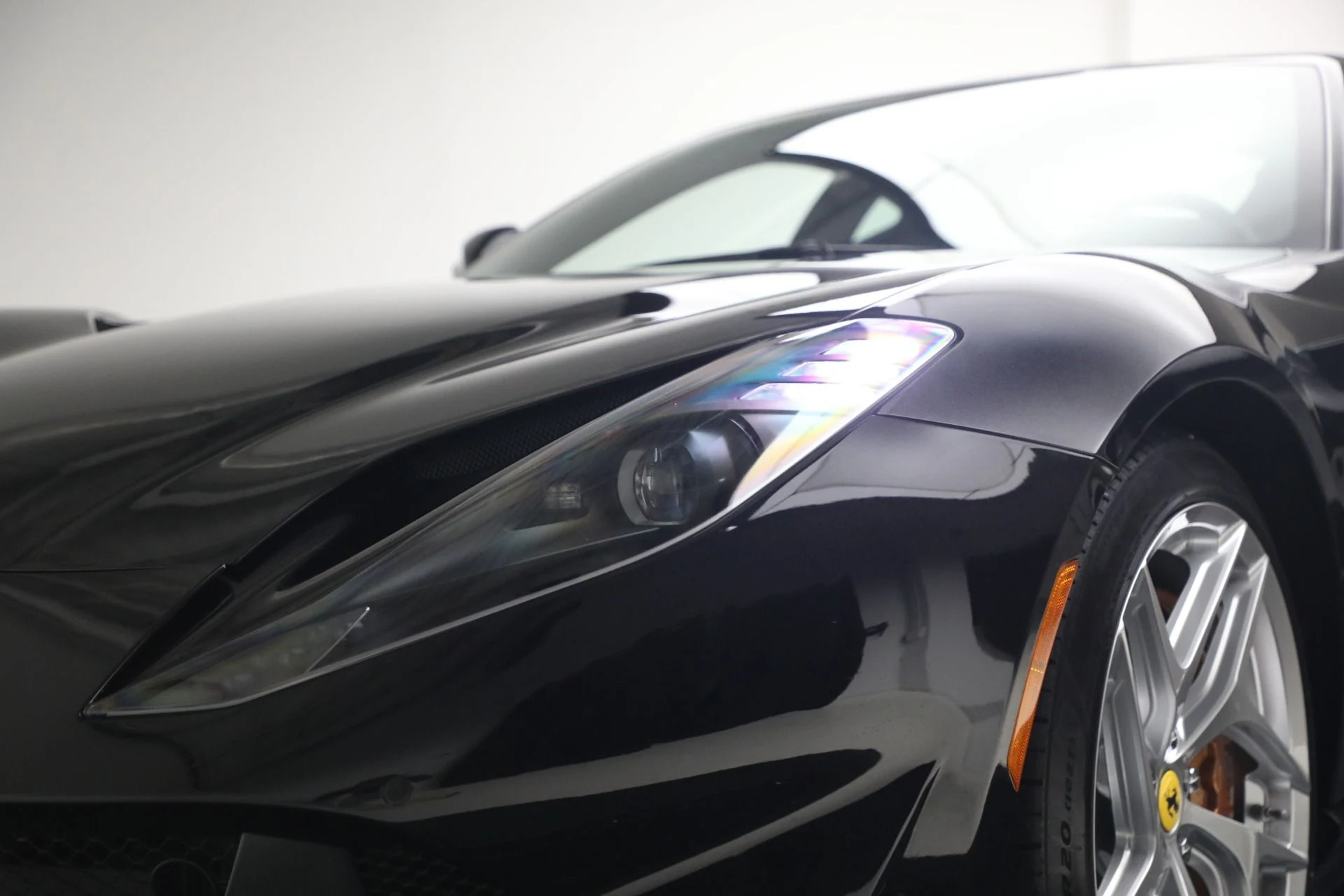 mph023_1860326686_Used_2019_Ferrari_812_Superfast_1776445925_ebb7bd300d