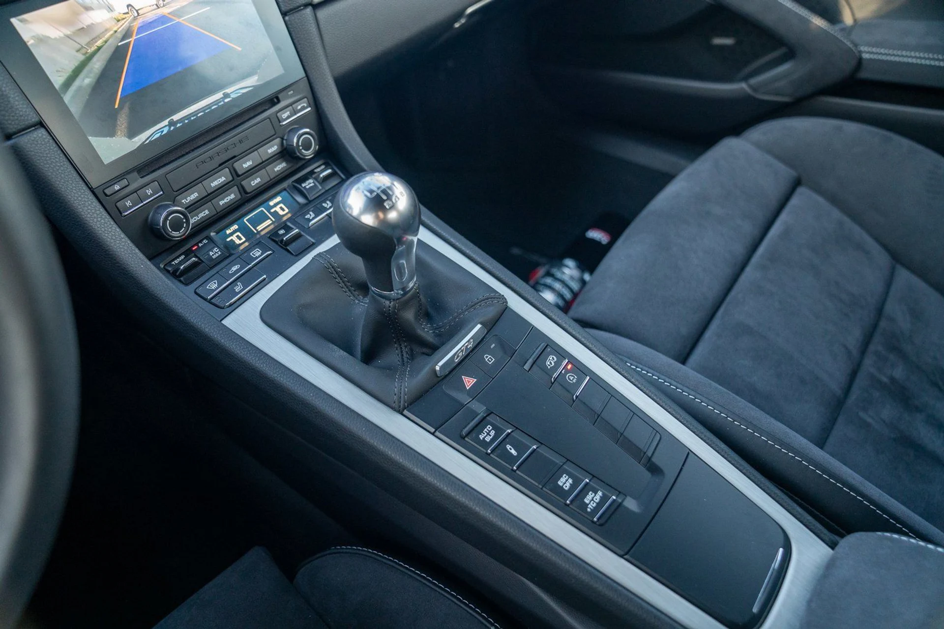 mph023_1862985021_b0e11c7016f65921fc6ef1a9772d78c5x_eb614a1e42