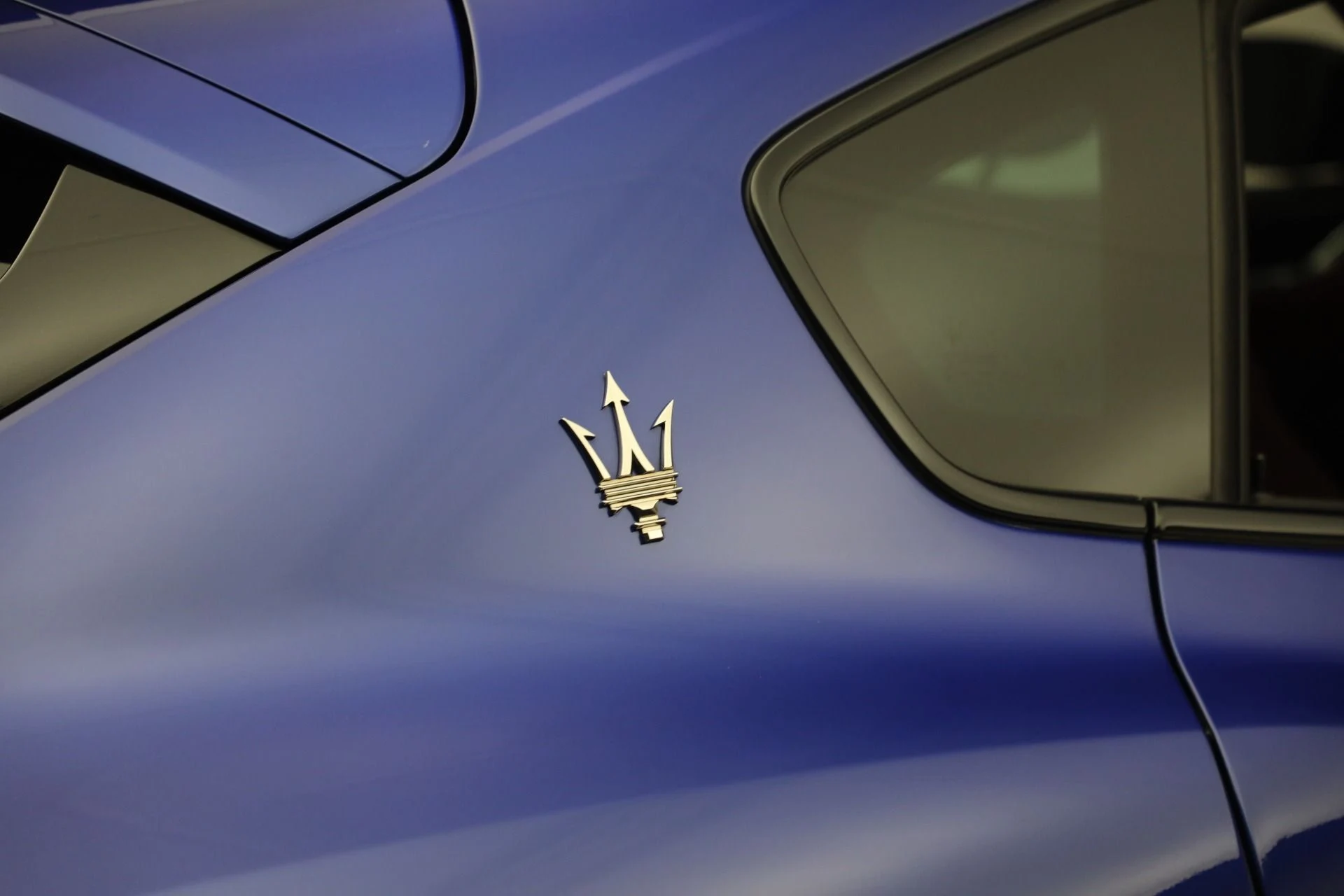 mph023_1870410842_Used_2022_Maserati_Levante_GT_1763842110_271764b16c