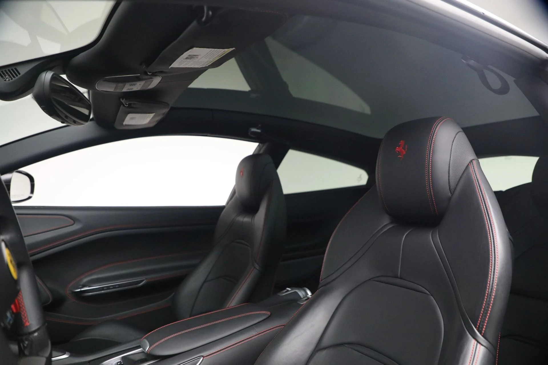 mph023_188082196_Used_2018_Ferrari_GTC_4_Lusso_1787858853_55dc4a9e7f