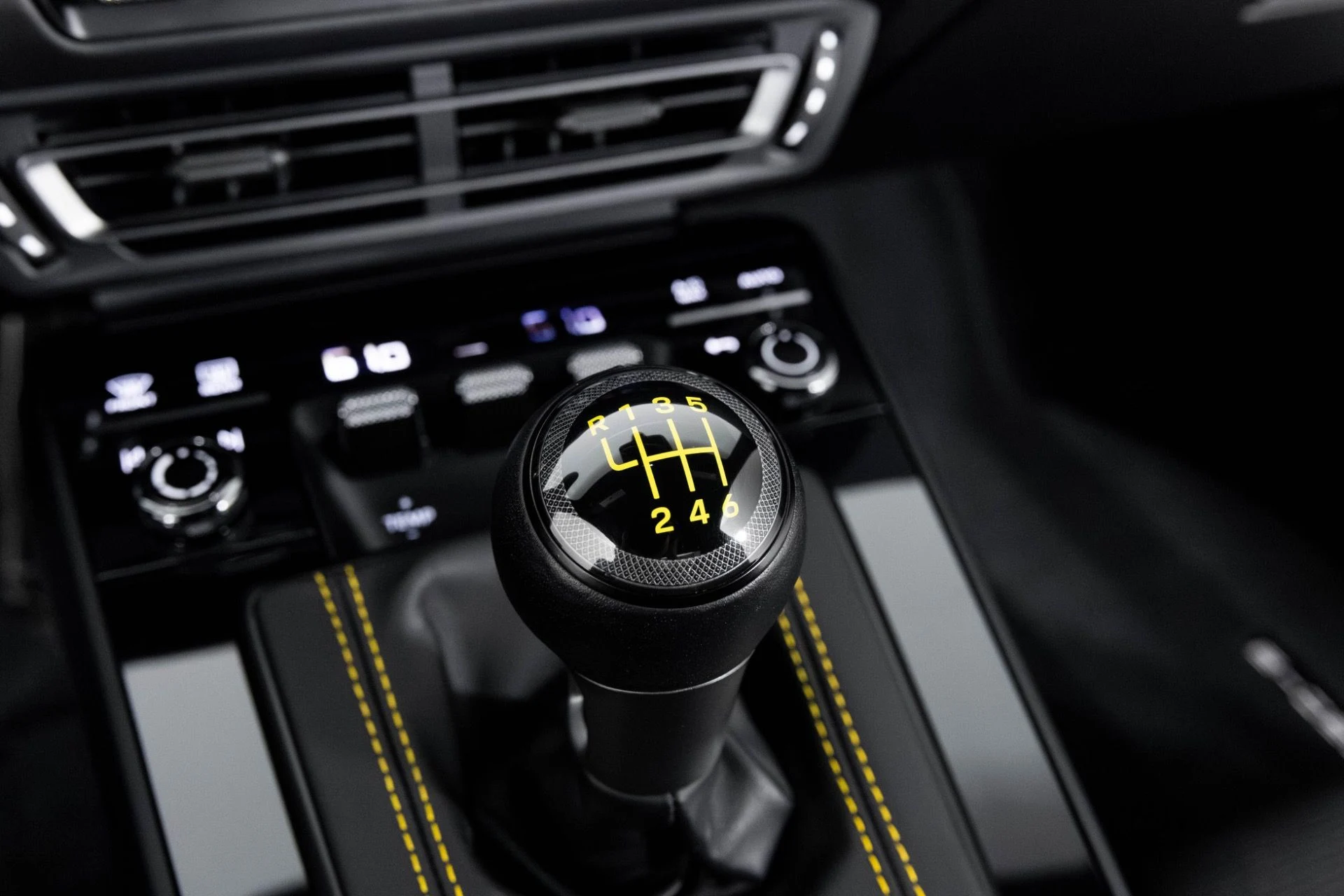 mph023_1881573044_Used_2022_Porsche_911_GT_3_Touring_1764706397_f525b88758