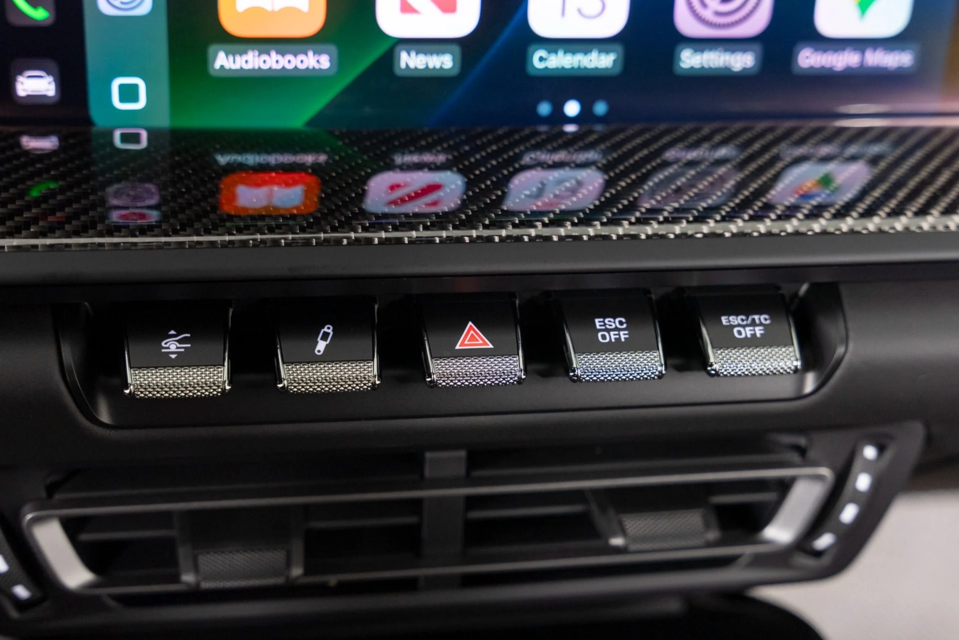 mph023_1888654309_Used_2024_Porsche_911_GT_3_Touring_1750205318_9a8efdf649