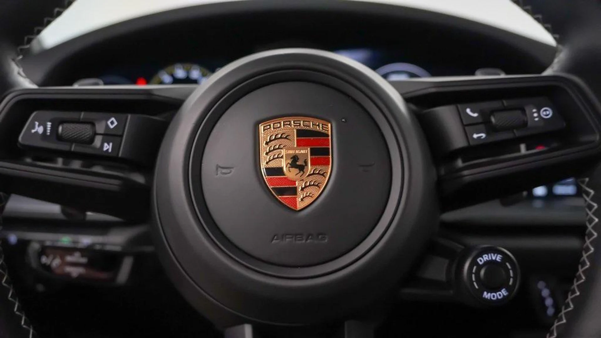 mph023_189195494_srl_R4_Eb_DTA_2y9y_F_Zq2_S6_Q9_OTV_6s_04682dc59f