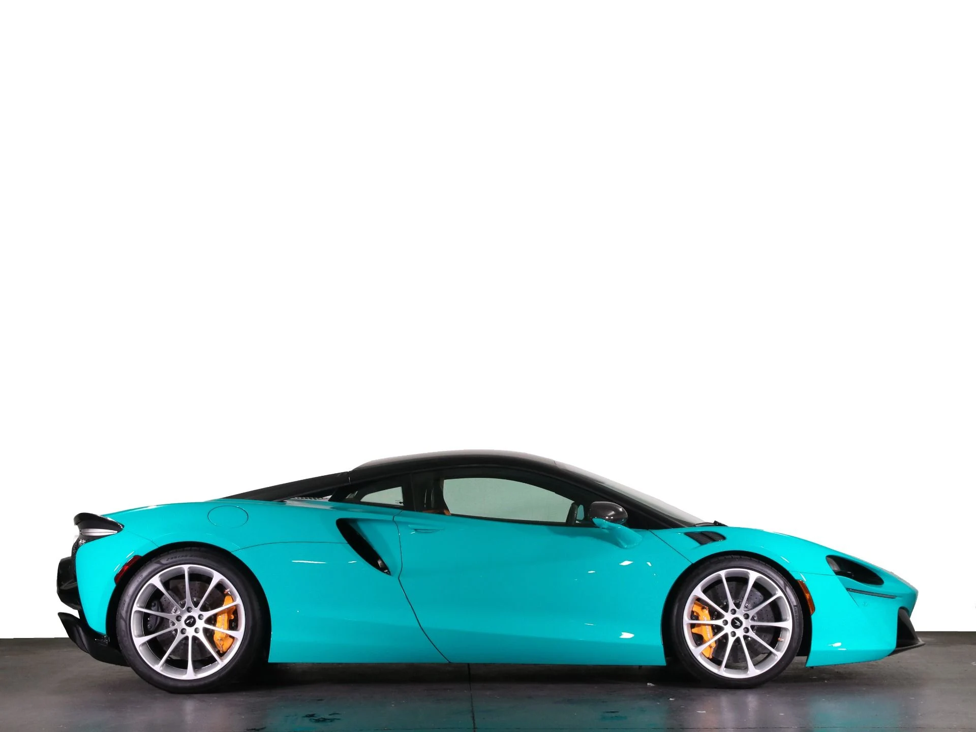 mph023_1893541065_Used_2023_Mc_Laren_Artura_Tech_Lux_1738211933_1b3c891732