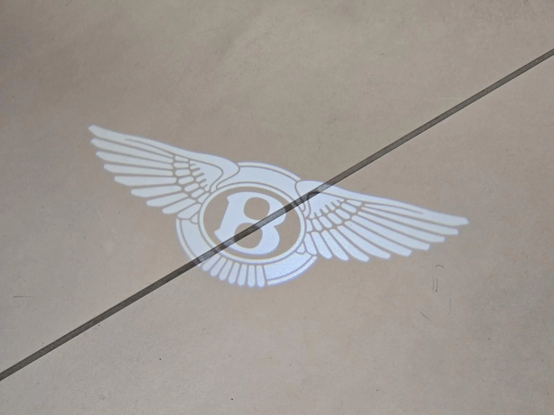 mph023_1897006415_Used_2018_Bentley_Bentayga_W12_1776837876_f32e497fd9