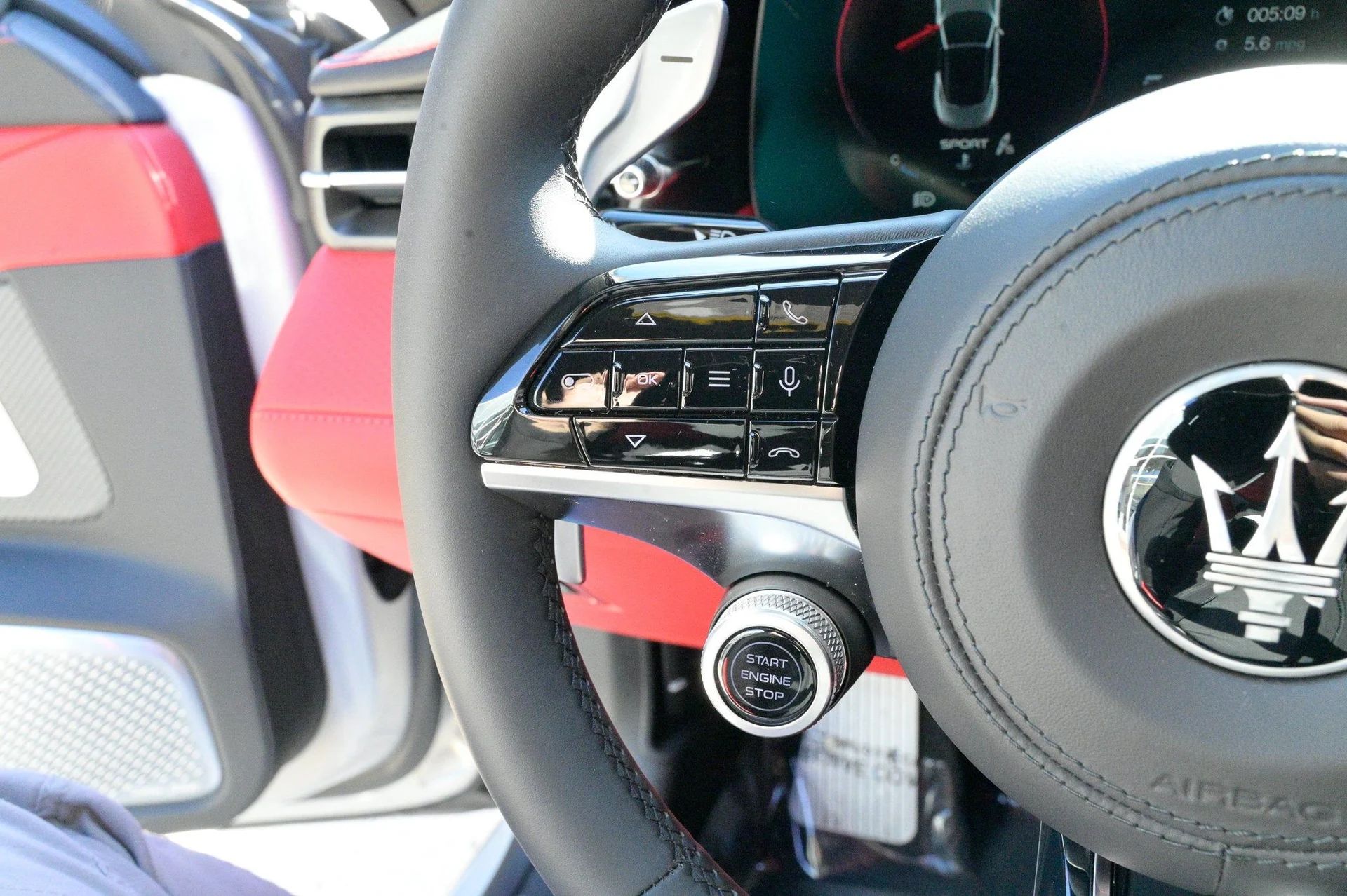 mph023_1897508564_eee53a75727042b9be1719fba4ea68b6_d0c0d7cd3c