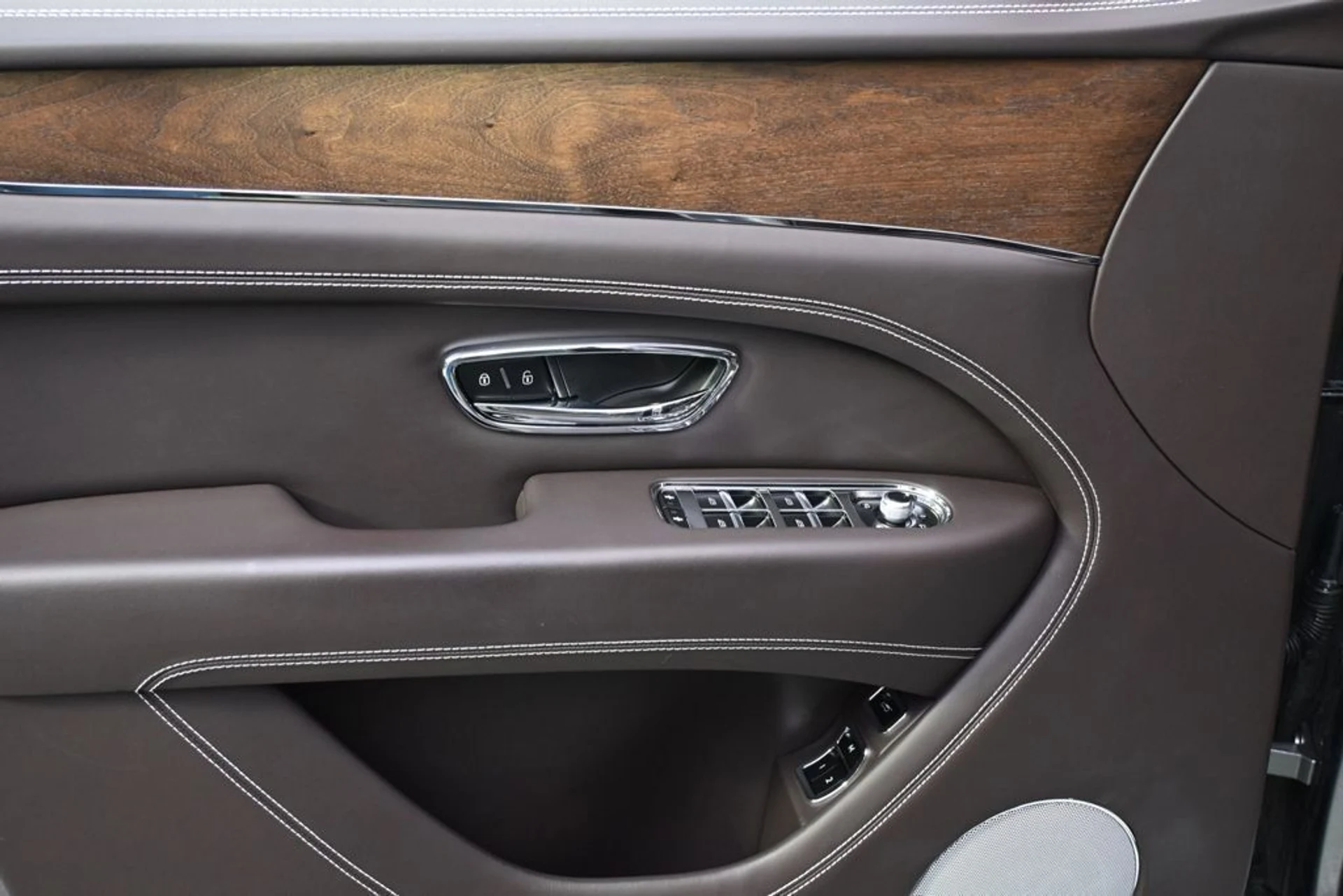 mph023_1913146892_35384e247b534b42b2cb0750ec861cd0_c13fd32d33