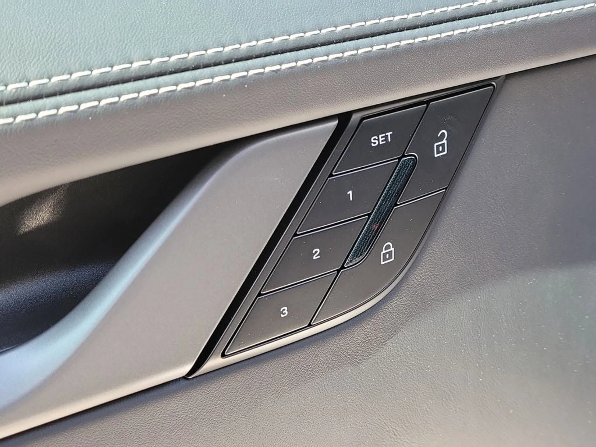 mph023_1919545369_24_a2647ed09d