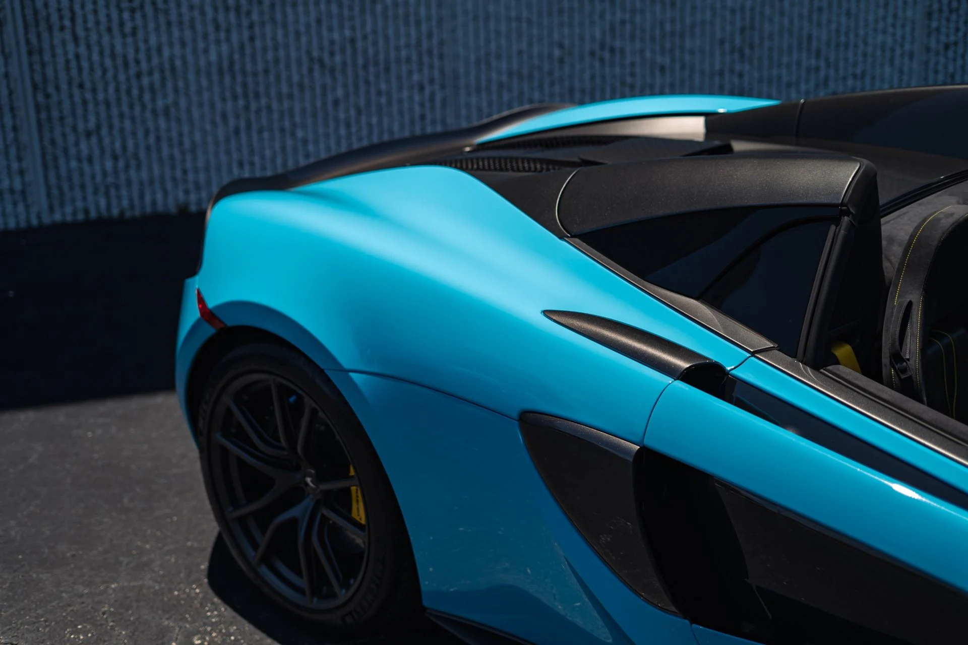 mph023_1921129236_Used_2019_Mc_Laren_570_S_Spider_1781728505_a5ac5570c9